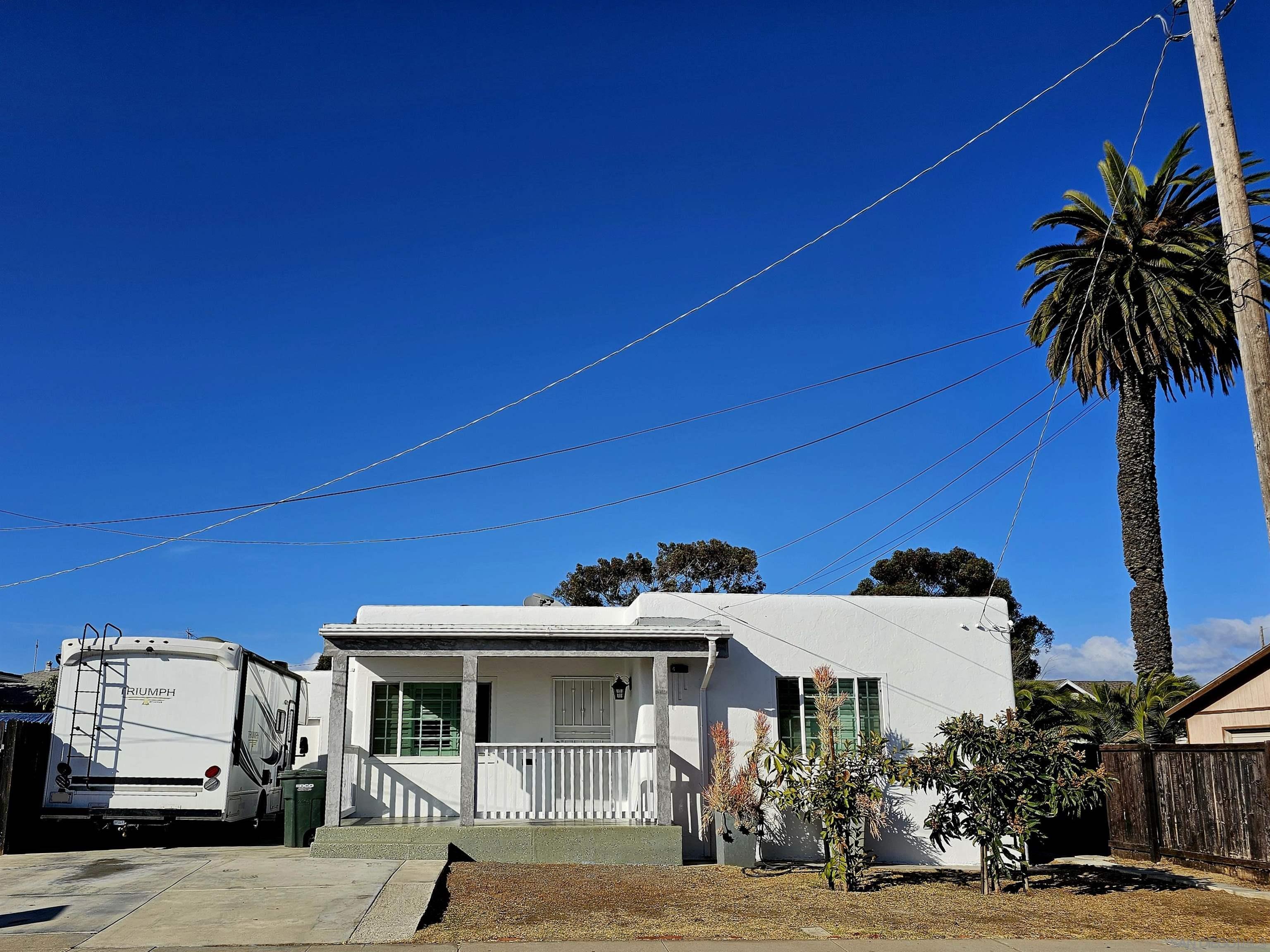 Detail Gallery Image 1 of 1 For 425 E 16th St, National City,  CA 91950 - 3 Beds | 2 Baths