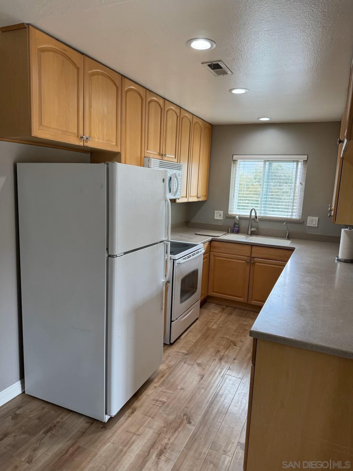 Detail Gallery Image 1 of 1 For 14167  Caminito Quevedo, San Diego,  CA 92129 - 2 Beds | 1 Baths