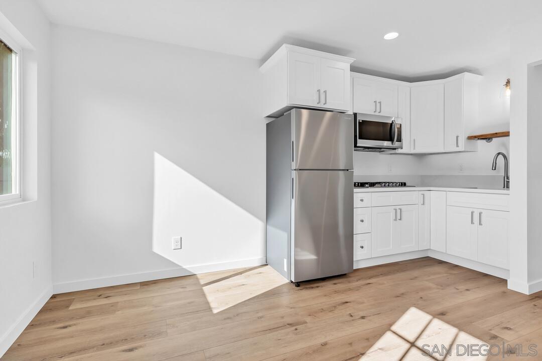 Detail Gallery Image 20 of 57 For 4922  Muir Ave, San Diego,  CA 92107 - – Beds | – Baths