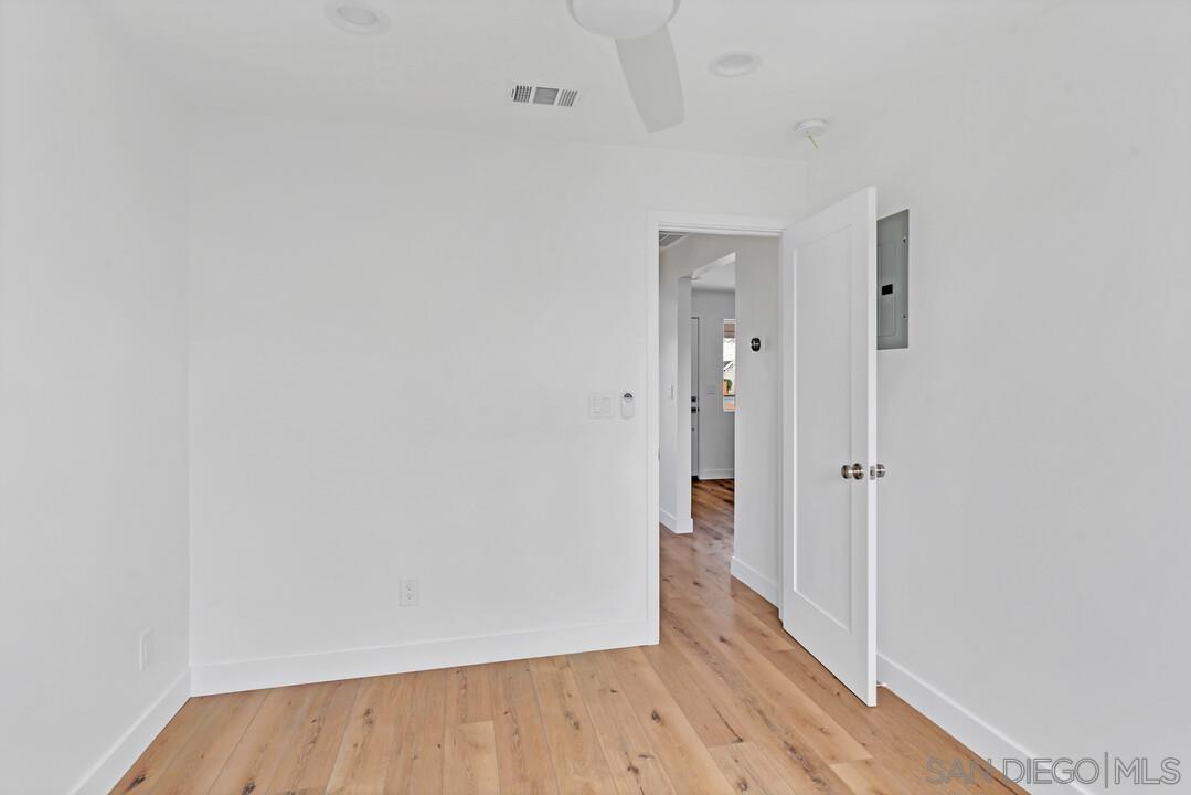 Detail Gallery Image 28 of 57 For 4922  Muir Ave, San Diego,  CA 92107 - – Beds | – Baths