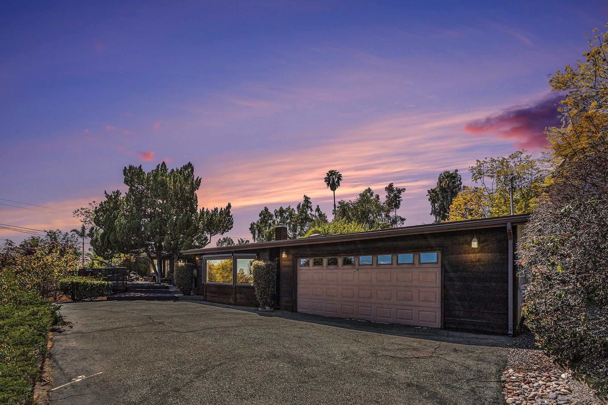 Detail Gallery Image 1 of 1 For 4336  Crestview Drive, La Mesa,  CA 91941 - 4 Beds | 3 Baths