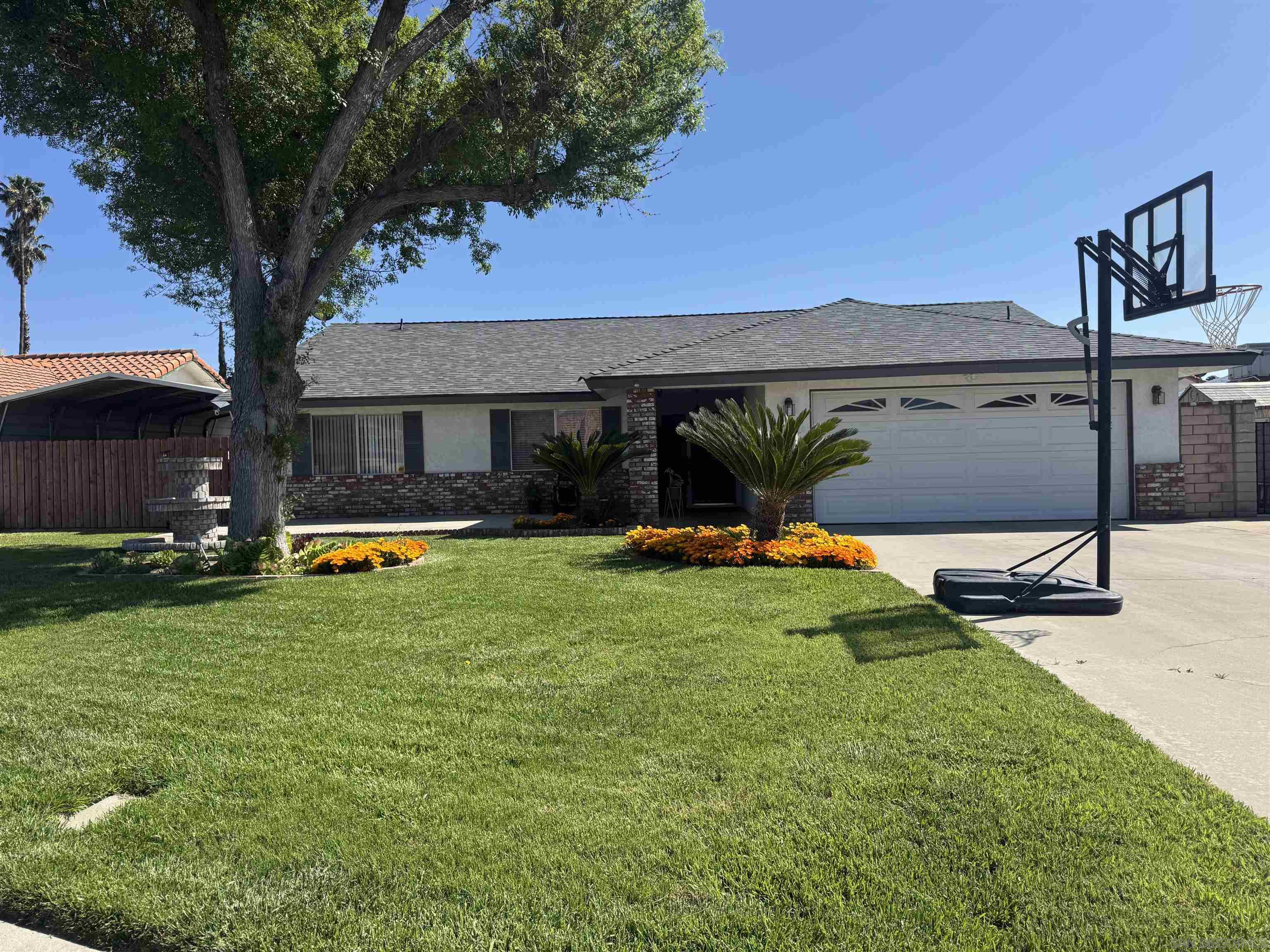 Detail Gallery Image 1 of 1 For 42383  Santiago Dr, Hemet,  CA 92544 - 3 Beds | 2 Baths