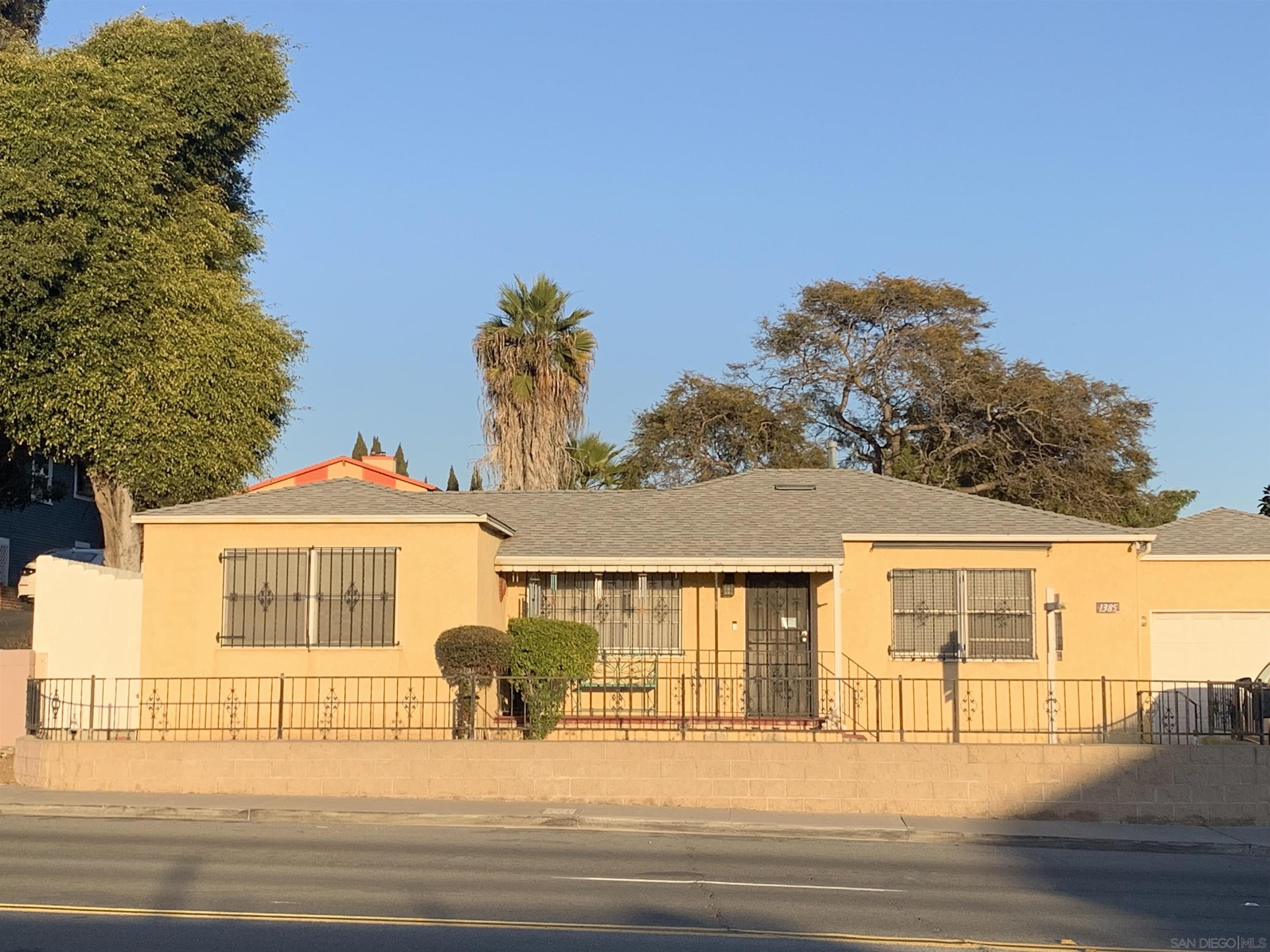 Front Image Thumbnail for SD250024336