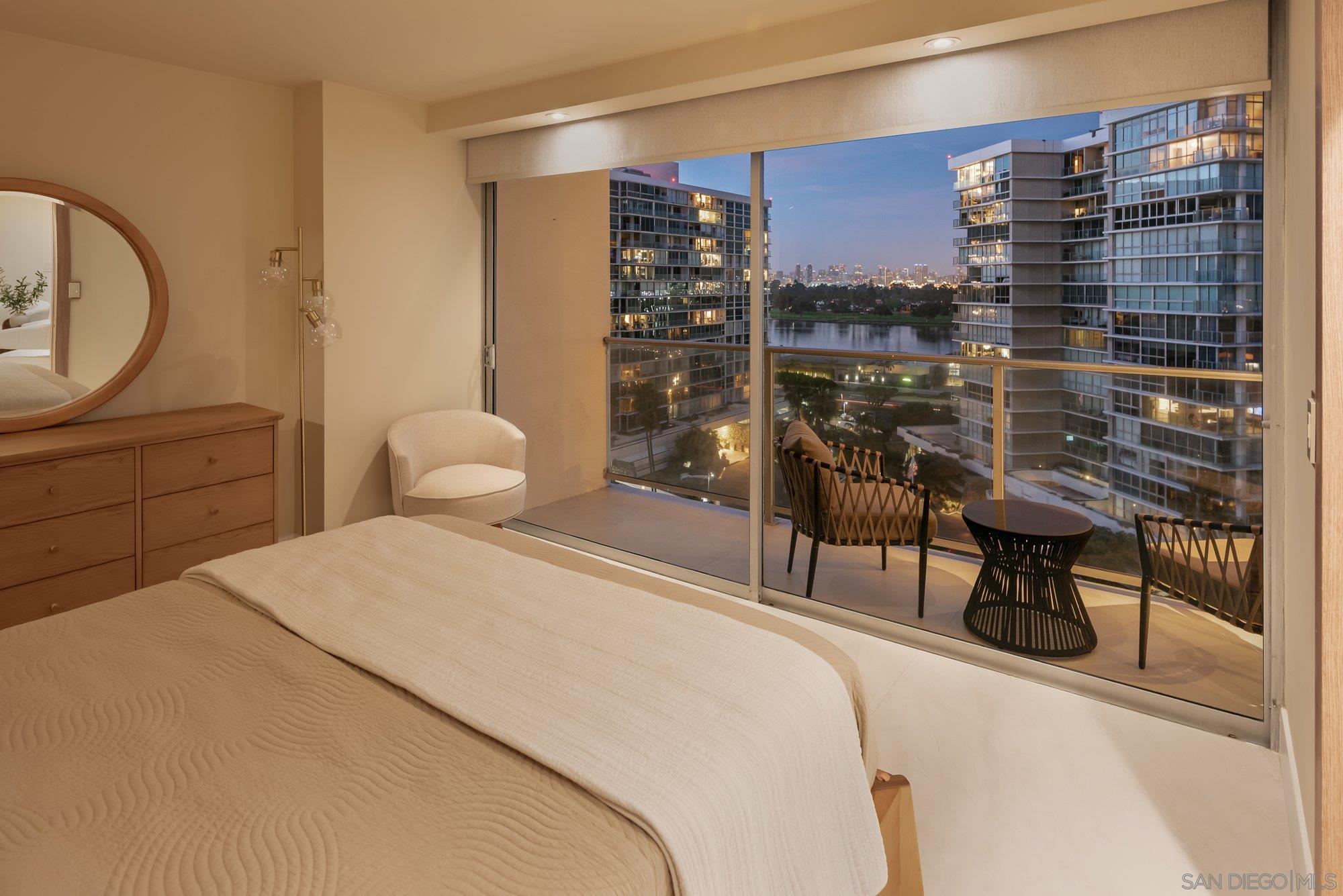 Detail Gallery Image 1 of 45 For 1830  Avenida Del Mundo  #1101,  Coronado,  CA 92118 - 2 Beds | 2 Baths