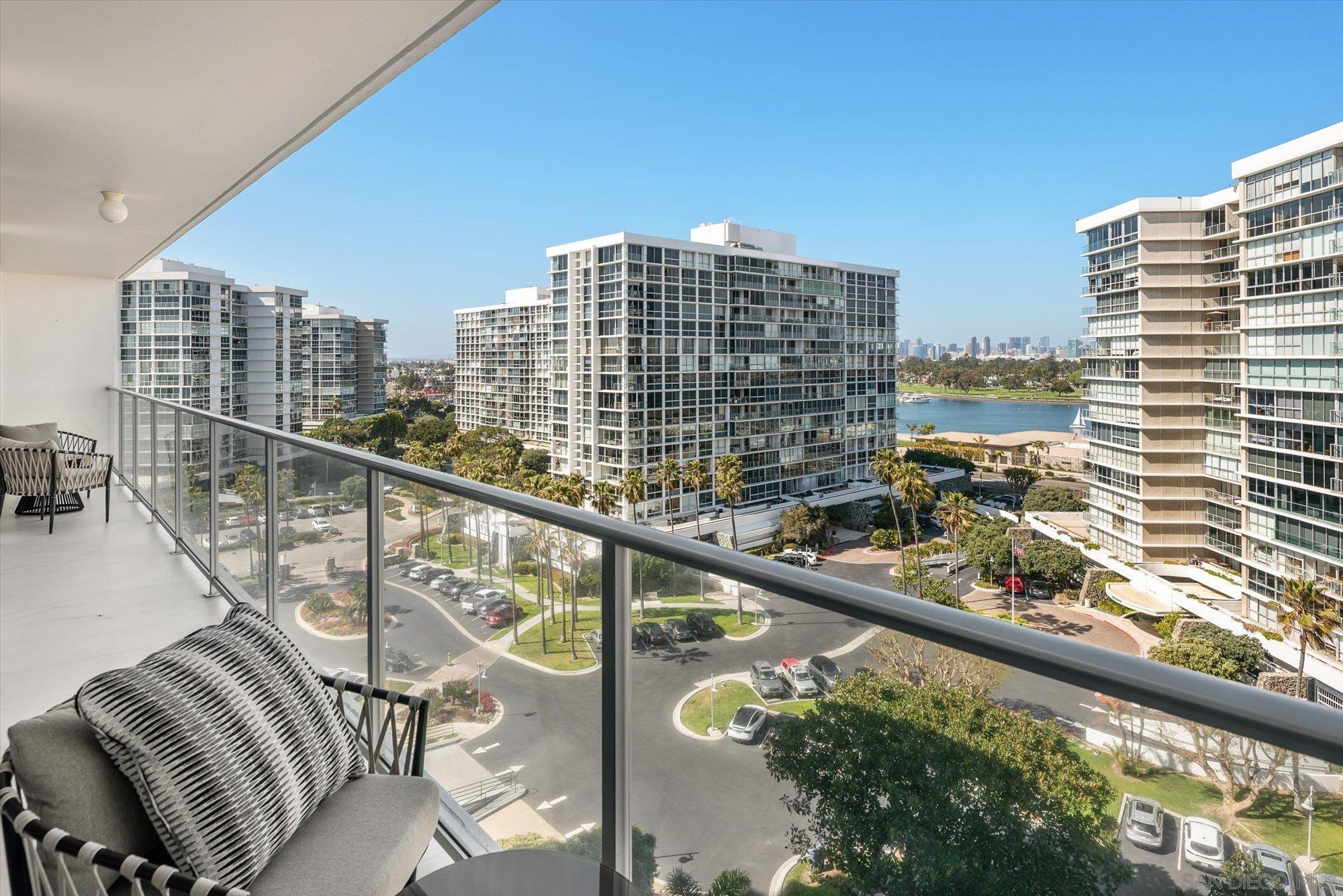 Detail Gallery Image 17 of 45 For 1830  Avenida Del Mundo  #1101,  Coronado,  CA 92118 - 2 Beds | 2 Baths