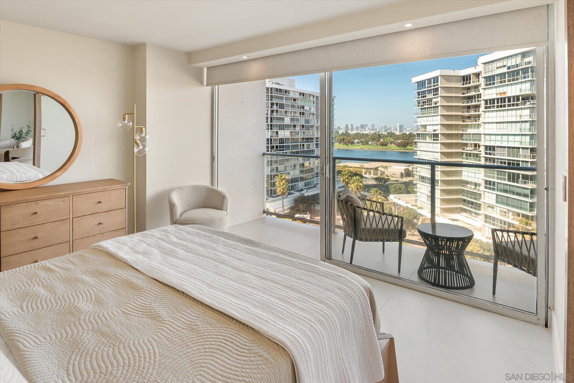 Detail Gallery Image 32 of 45 For 1830  Avenida Del Mundo  #1101,  Coronado,  CA 92118 - 2 Beds | 2 Baths