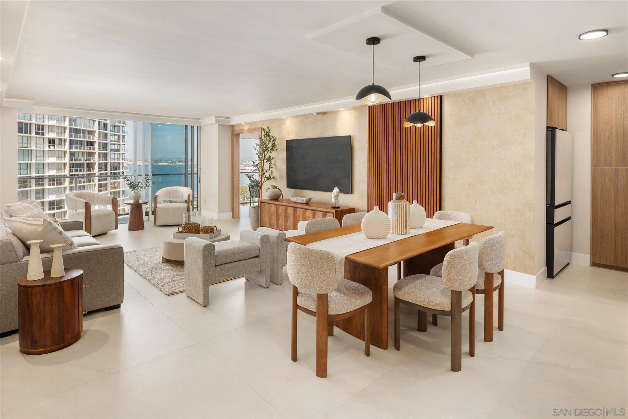 Detail Gallery Image 9 of 45 For 1830  Avenida Del Mundo  #1101,  Coronado,  CA 92118 - 2 Beds | 2 Baths