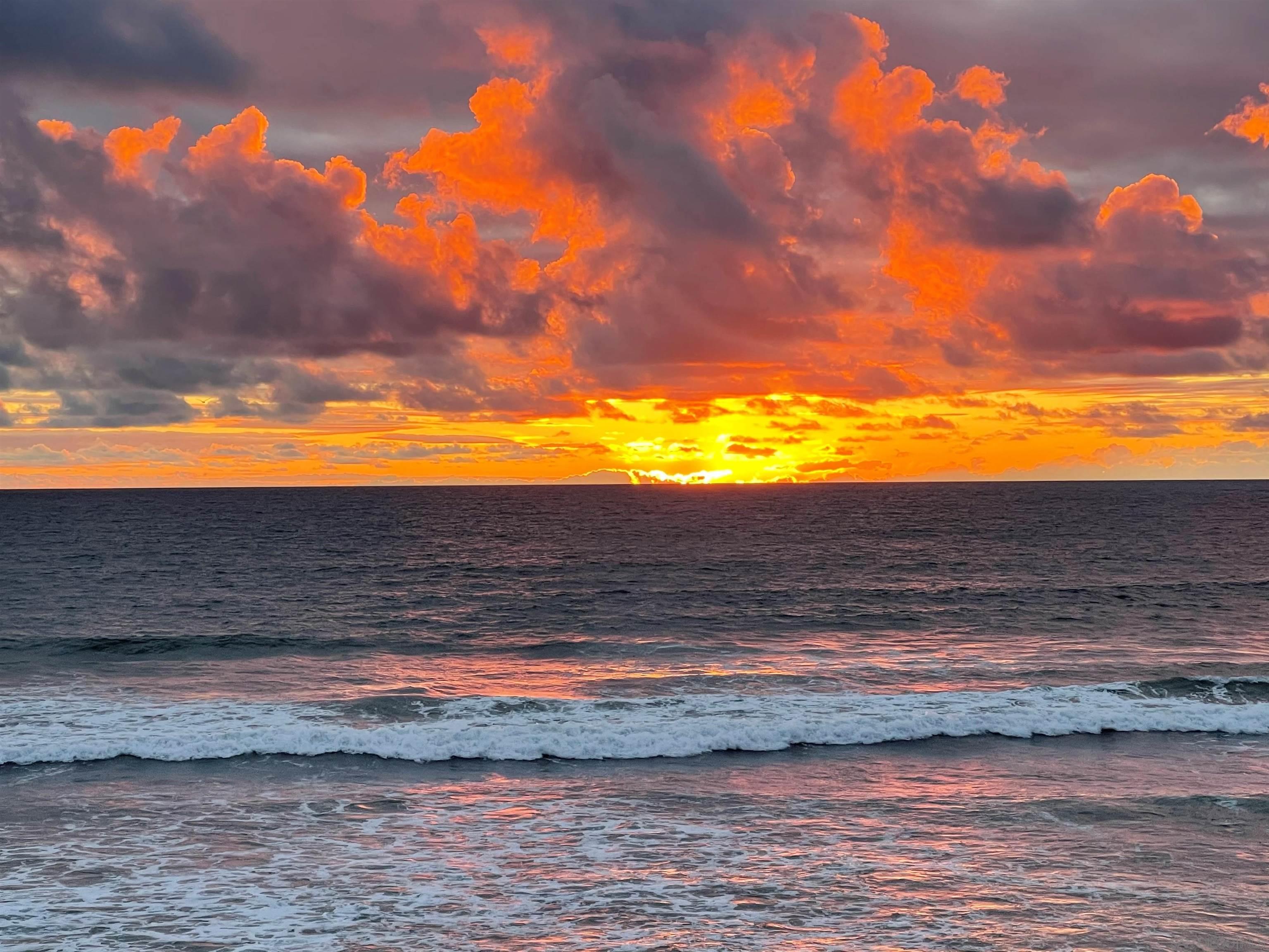 Detail Gallery Image 1 of 1 For 666  Ocean Lane, Imperial Beach,  CA 91932 - 2 Beds | 3 Baths