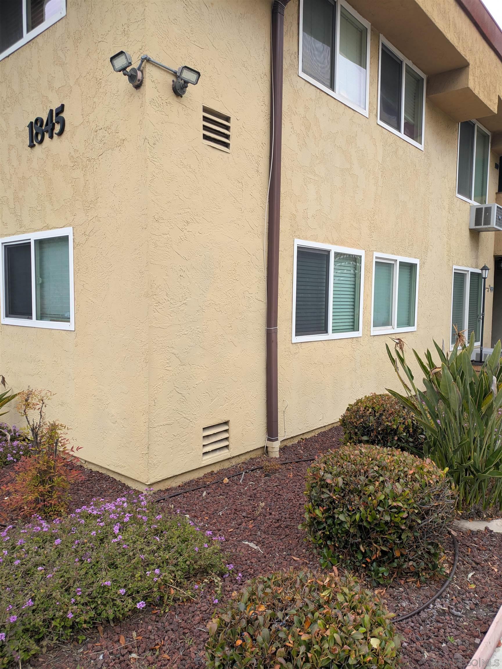 Detail Gallery Image 1 of 1 For 1845  Bayview Heights Dr  99, San Diego,  CA 92105 - 2 Beds | 1 Baths