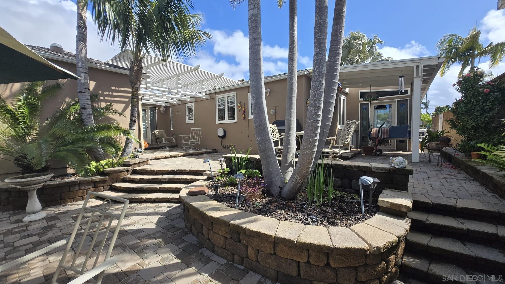 Detail Gallery Image 1 of 1 For 522  Gravilla Place, La Jolla,  CA 92037 - 3 Beds | 2 Baths