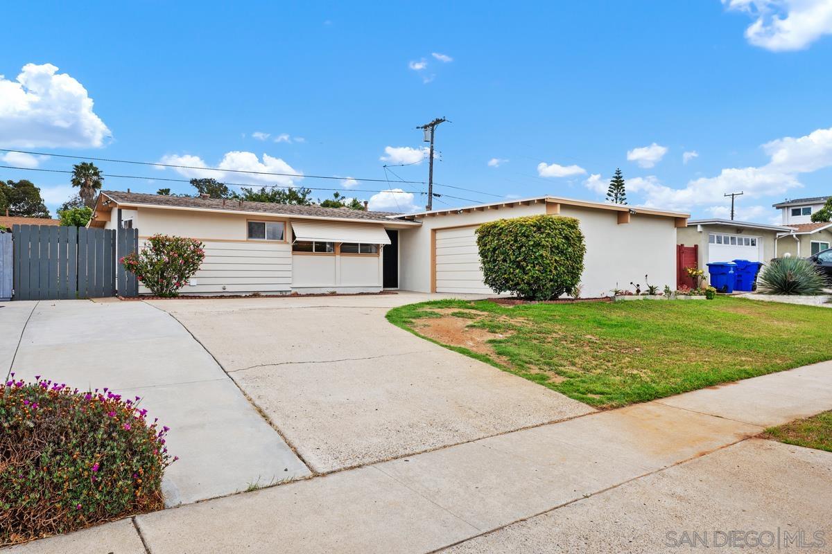 Detail Gallery Image 1 of 1 For 3541  Milagros St, San Diego,  CA 92123 - 4 Beds | 2 Baths