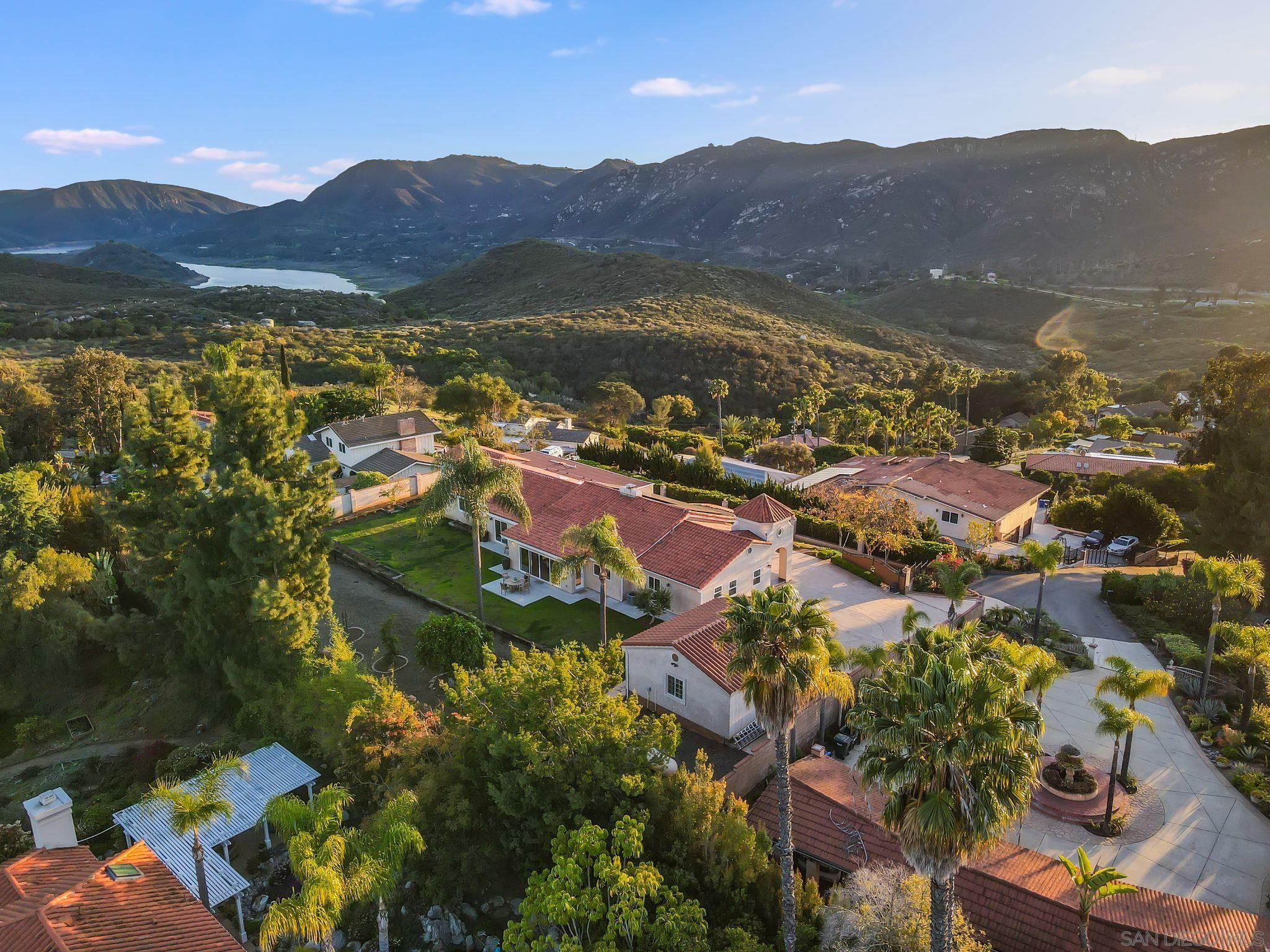 Detail Gallery Image 1 of 1 For 1832  via Rancho Pkwy, Escondido,  CA 92029 - 4 Beds | 4 Baths