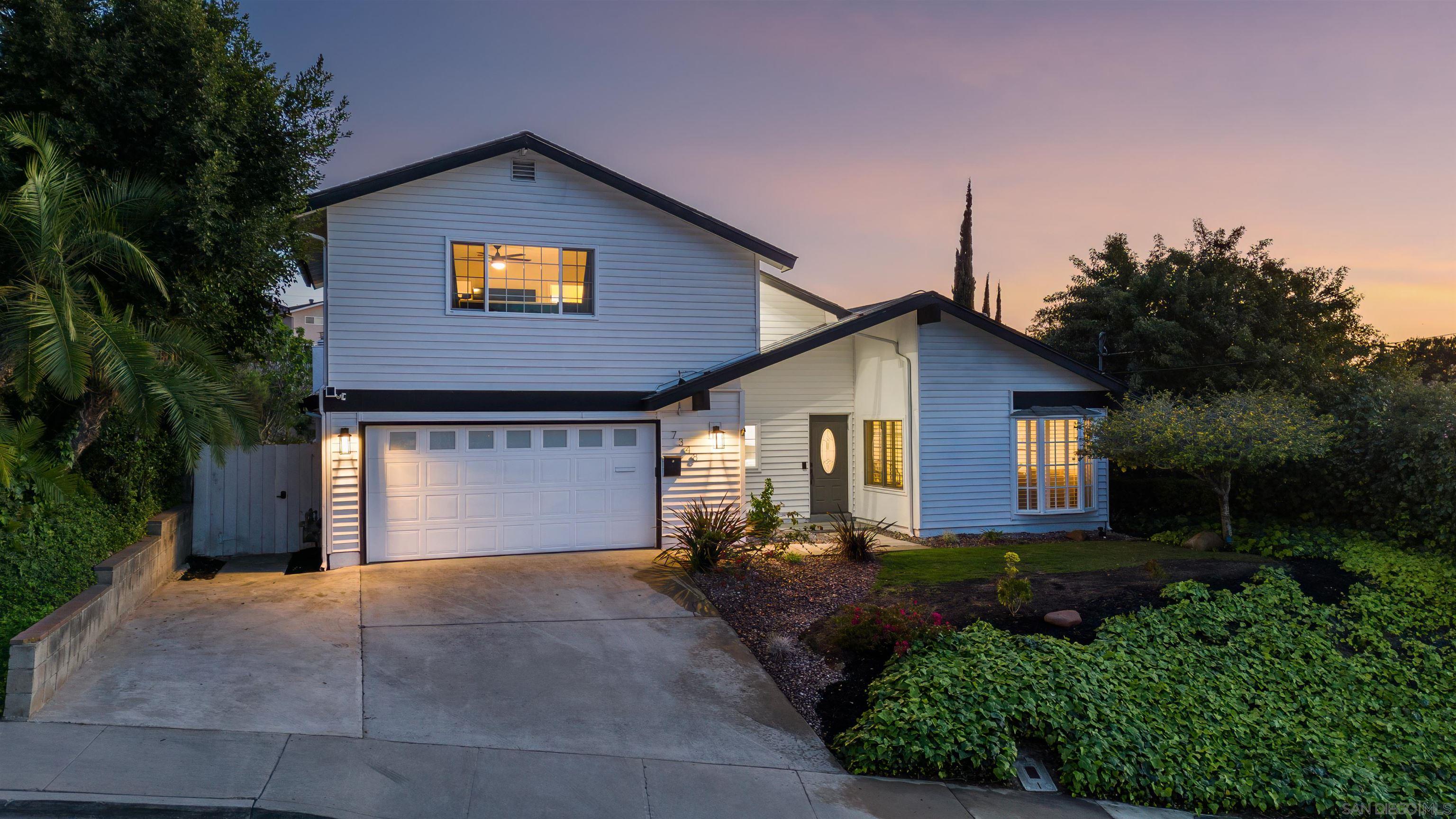 Detail Gallery Image 1 of 1 For 7348  Conestoga Ct, San Diego,  CA 92120 - 5 Beds | 3 Baths