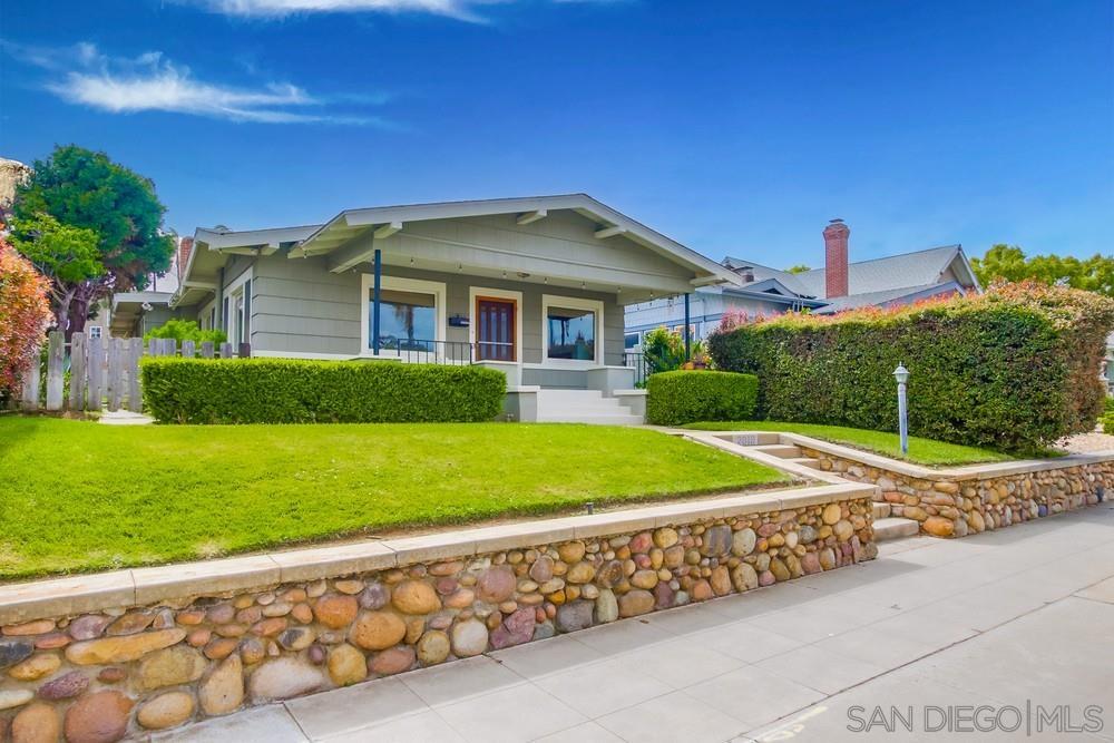 Detail Gallery Image 1 of 1 For 2019  Fort Stockton Dr, San Diego,  CA 92103 - 3 Beds | 2 Baths