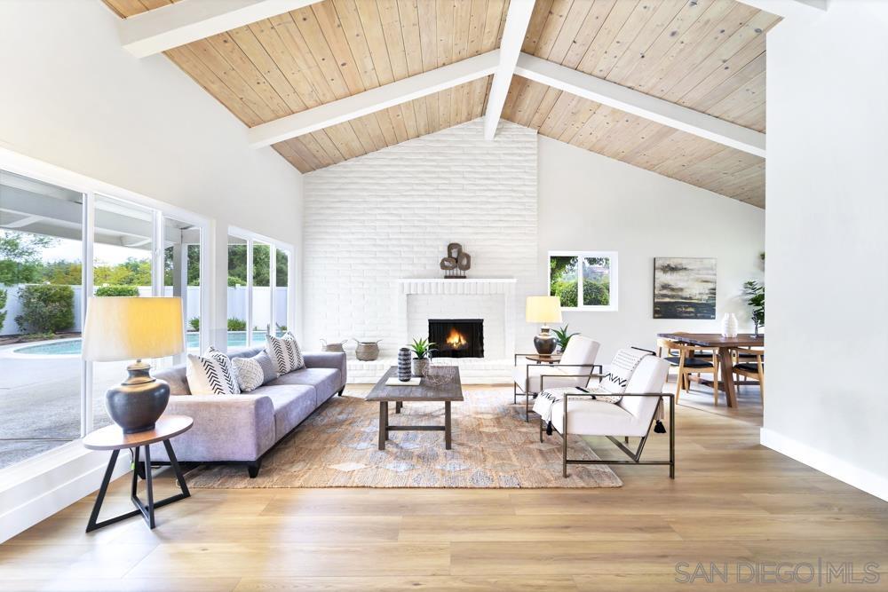 Detail Gallery Image 1 of 1 For 3563  Oak Cliff Dr, Fallbrook,  CA 92028 - 2 Beds | 2 Baths