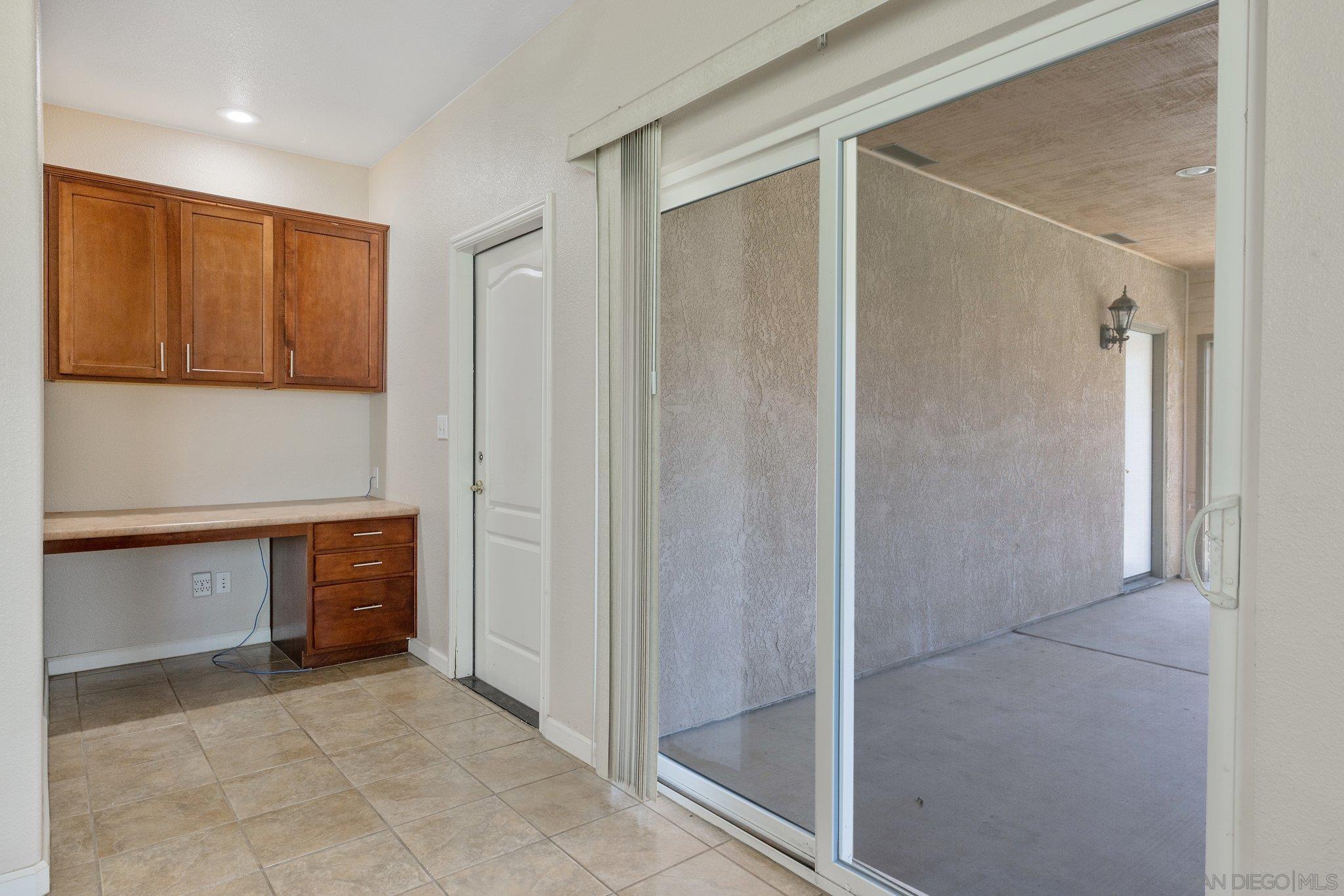 Detail Gallery Image 26 of 61 For 2164 W San Lucia Ct, Porterville,  CA 93257 - 3 Beds | 2/1 Baths