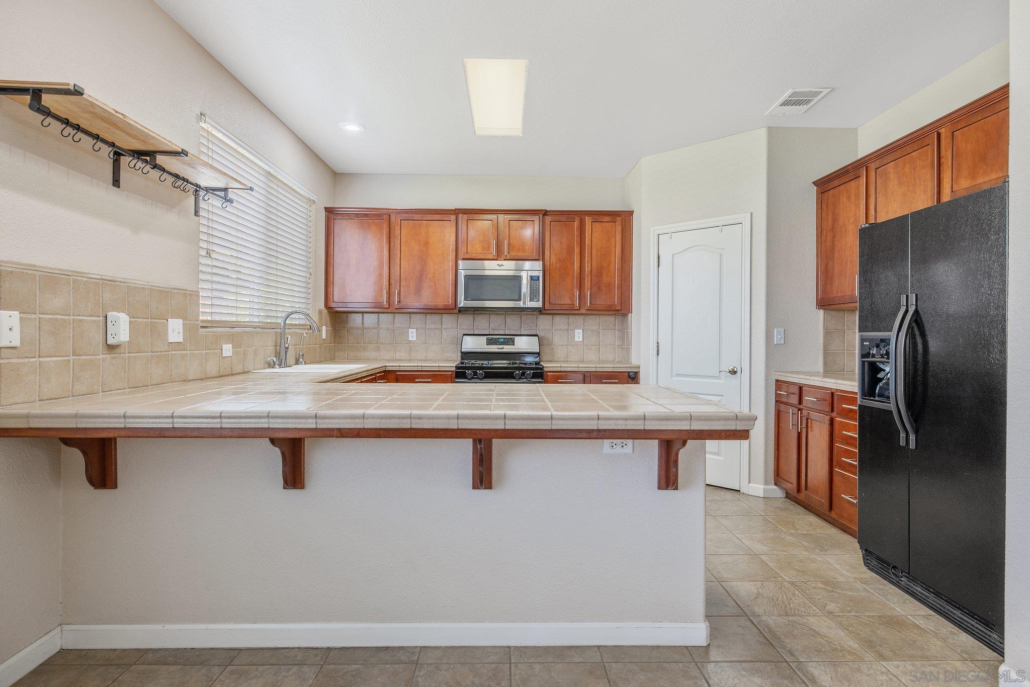 Detail Gallery Image 29 of 61 For 2164 W San Lucia Ct, Porterville,  CA 93257 - 3 Beds | 2/1 Baths