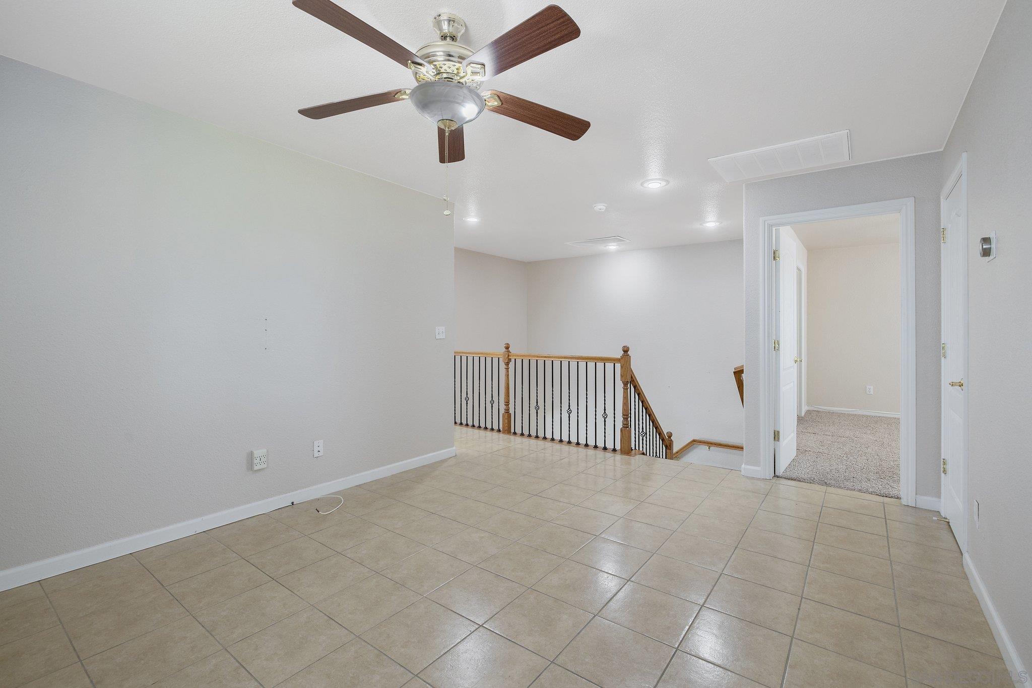 Detail Gallery Image 35 of 61 For 2164 W San Lucia Ct, Porterville,  CA 93257 - 3 Beds | 2/1 Baths