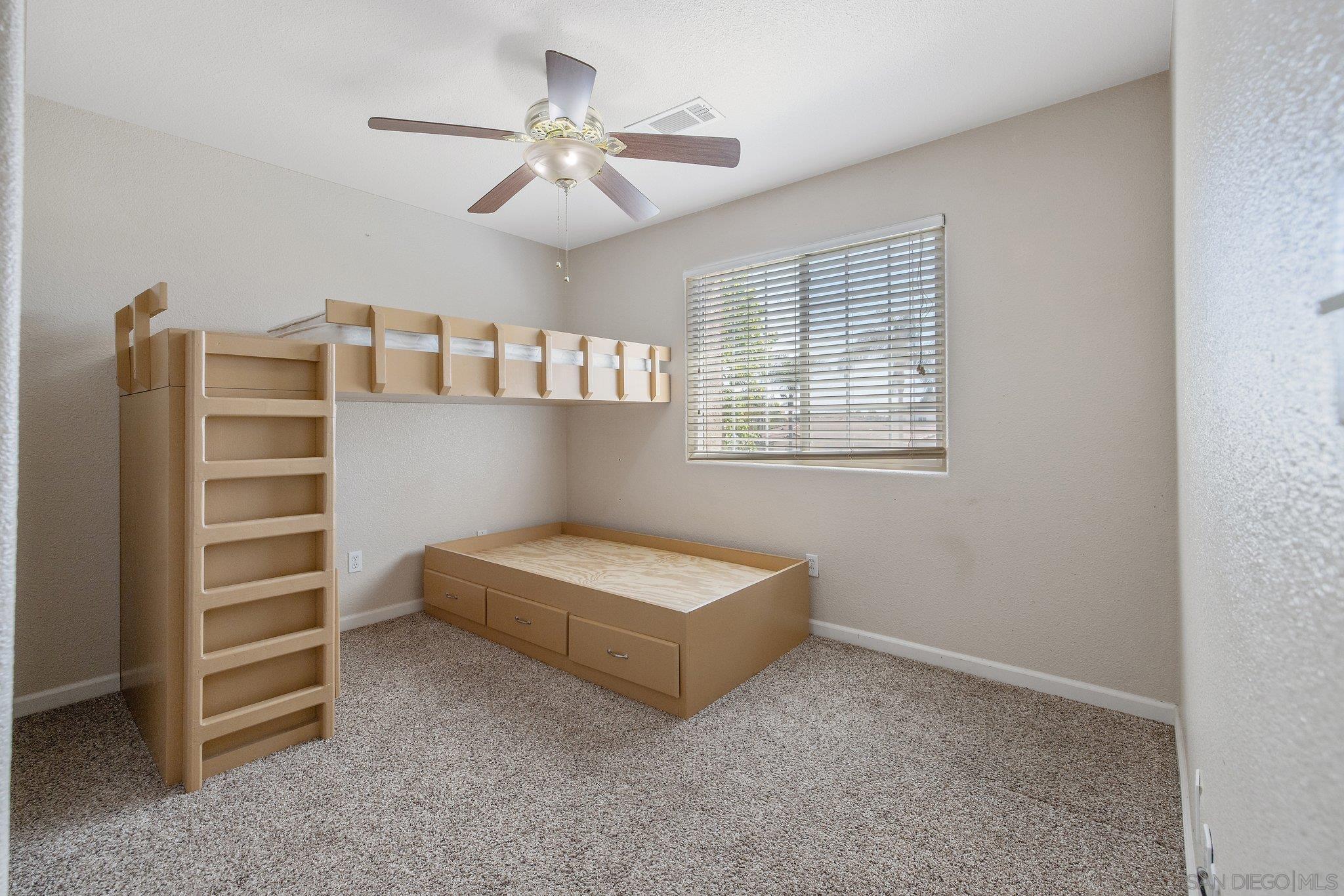 Detail Gallery Image 40 of 61 For 2164 W San Lucia Ct, Porterville,  CA 93257 - 3 Beds | 2/1 Baths