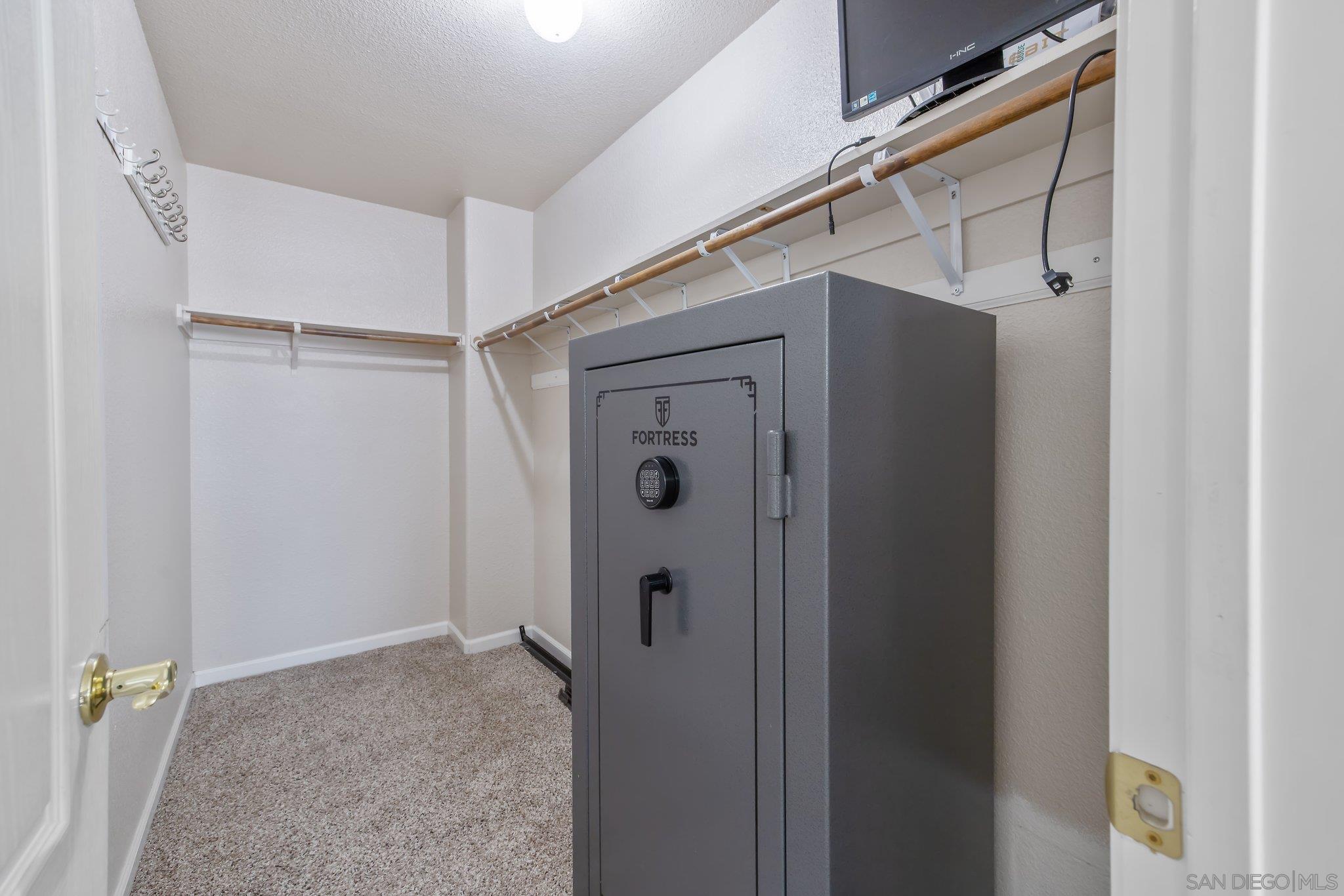 Detail Gallery Image 46 of 61 For 2164 W San Lucia Ct, Porterville,  CA 93257 - 3 Beds | 2/1 Baths