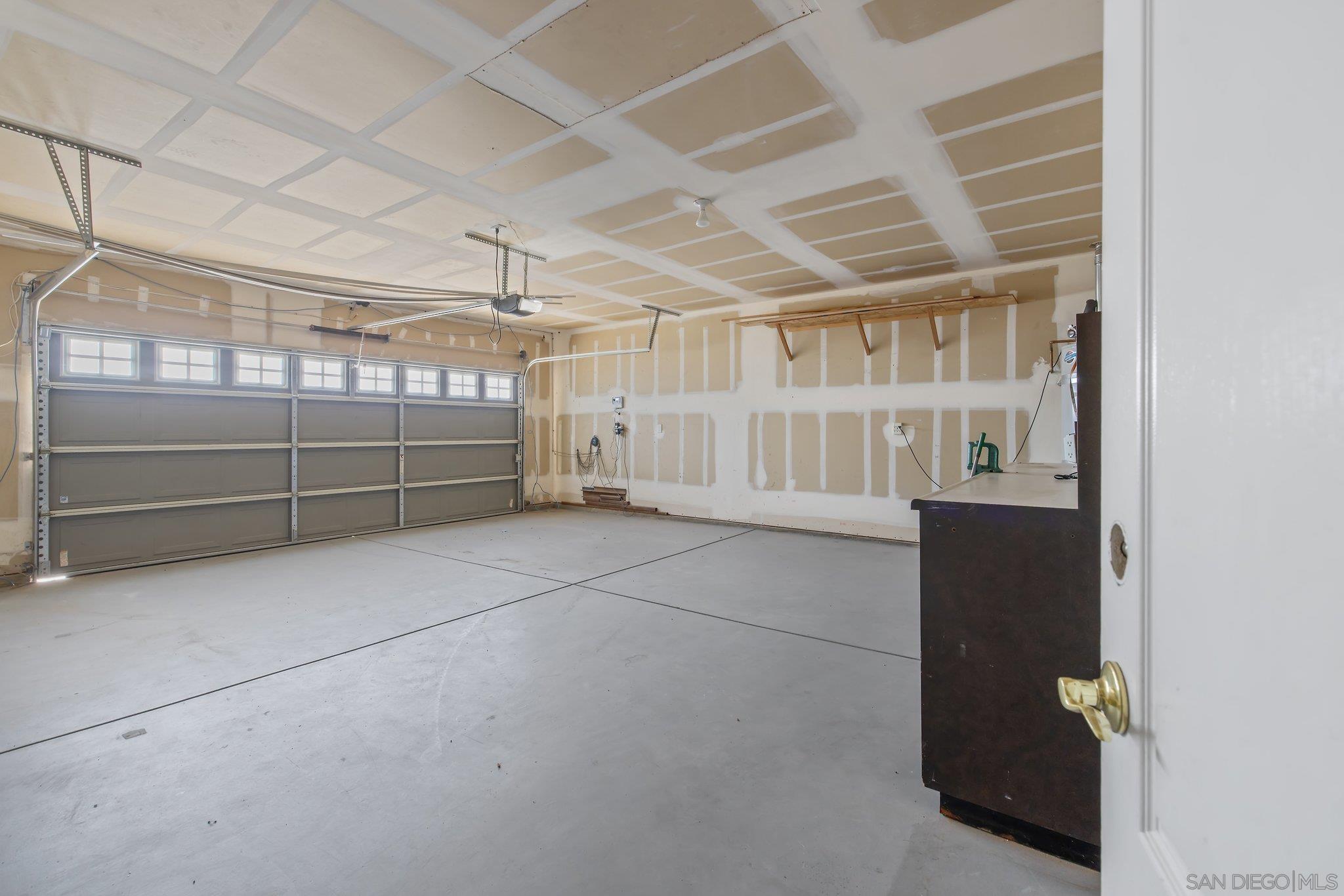 Detail Gallery Image 50 of 61 For 2164 W San Lucia Ct, Porterville,  CA 93257 - 3 Beds | 2/1 Baths