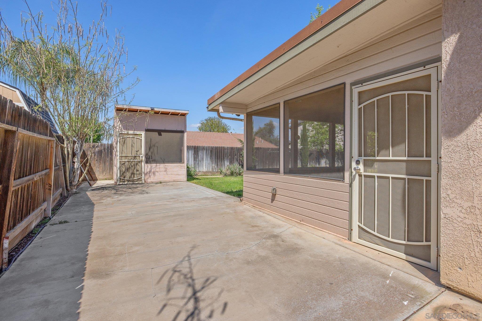 Detail Gallery Image 53 of 61 For 2164 W San Lucia Ct, Porterville,  CA 93257 - 3 Beds | 2/1 Baths