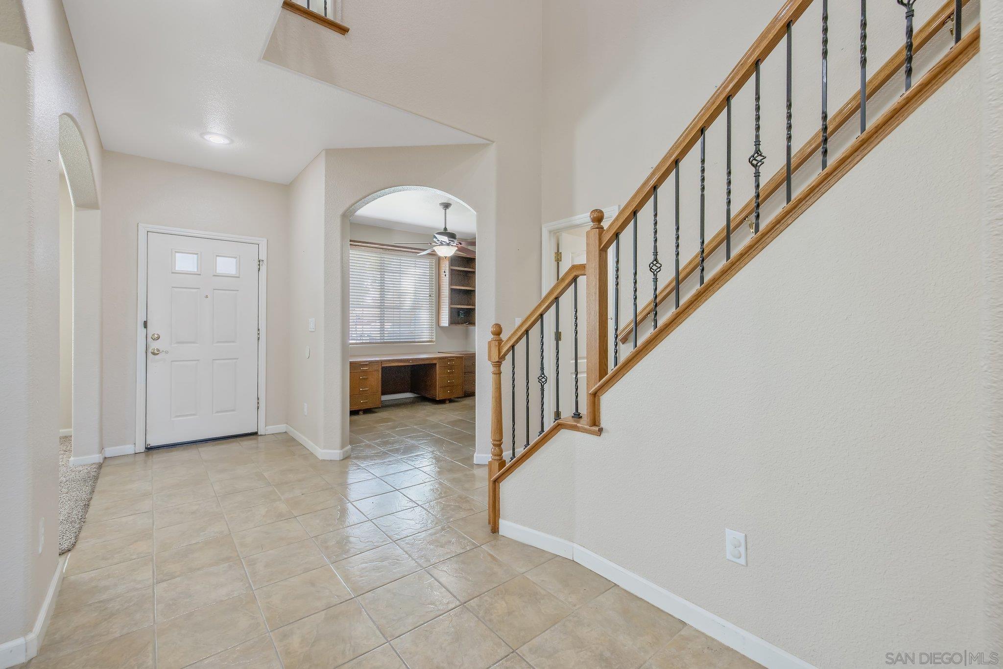 Detail Gallery Image 9 of 61 For 2164 W San Lucia Ct, Porterville,  CA 93257 - 3 Beds | 2/1 Baths