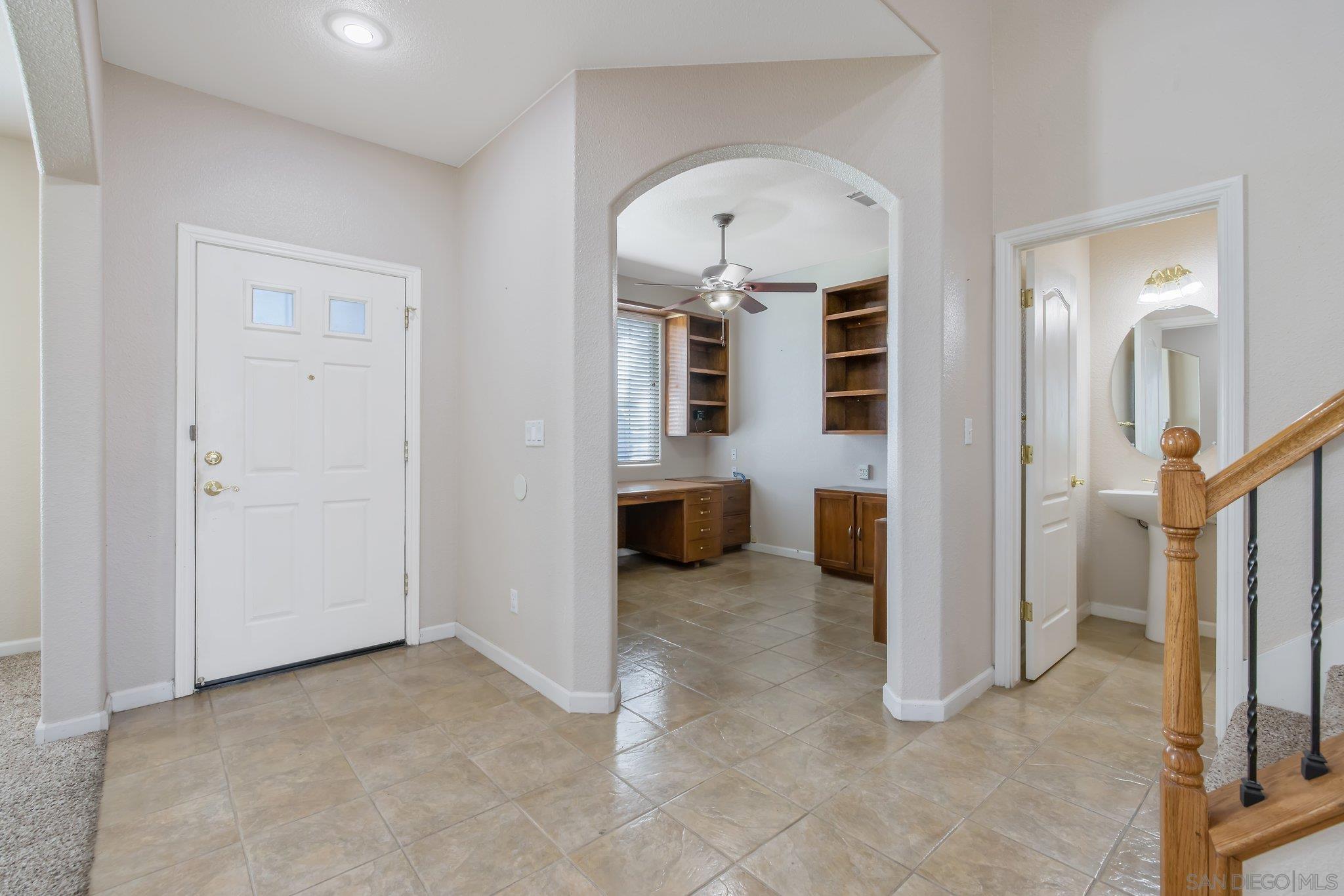 Detail Gallery Image 10 of 61 For 2164 W San Lucia Ct, Porterville,  CA 93257 - 3 Beds | 2/1 Baths