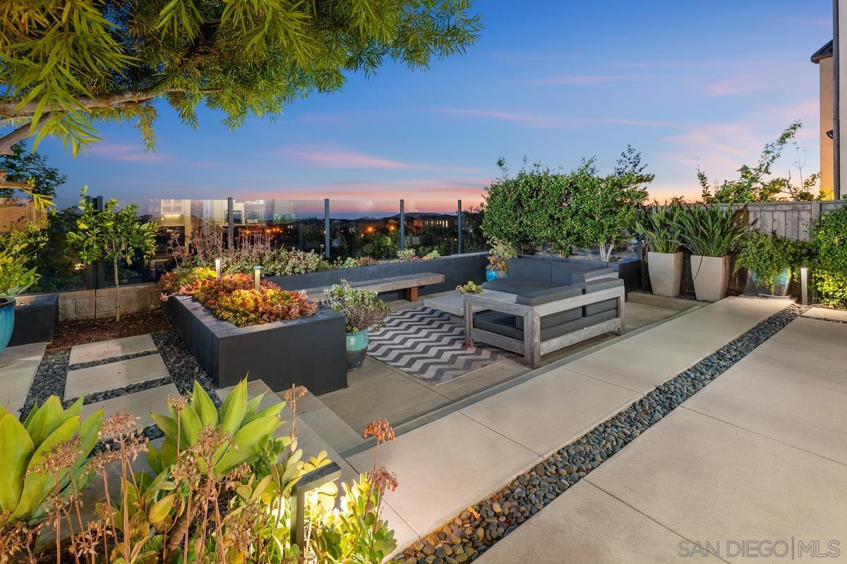 Detail Gallery Image 1 of 1 For 15837  Potomac Ridge Rd, San Diego,  CA 92127 - 5 Beds | 5/1 Baths