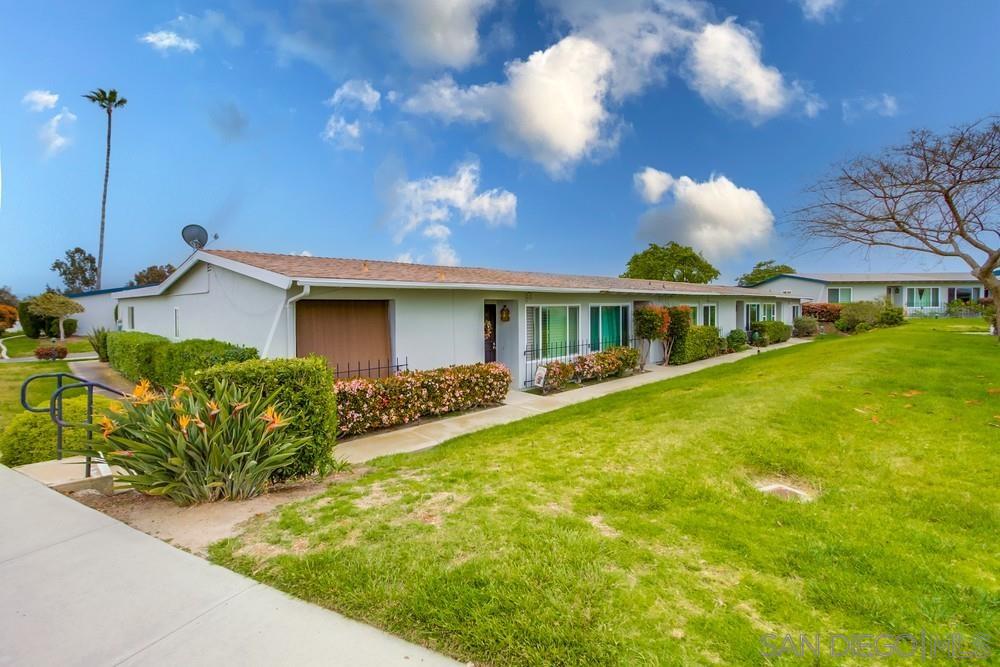 Detail Gallery Image 1 of 1 For 3890  Vista Campana S.  #82,  Oceanside,  CA 92057 - 2 Beds | 1/1 Baths