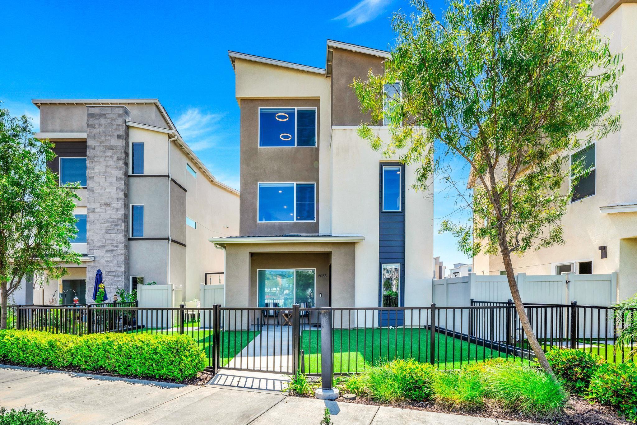 Detail Gallery Image 1 of 1 For 2033  Aquarius St, Chula Vista,  CA 91915 - 4 Beds | 3/1 Baths