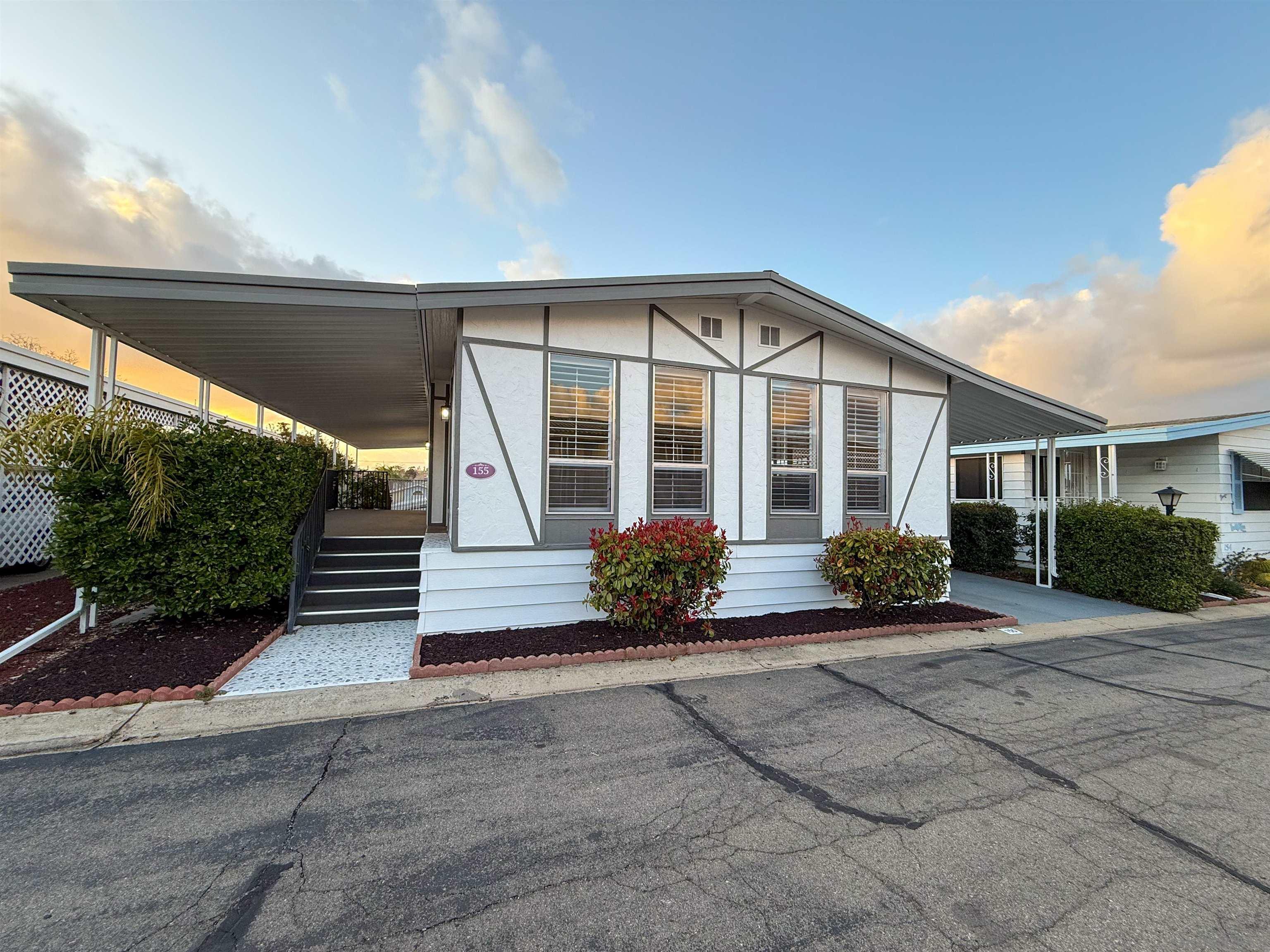 Detail Gallery Image 1 of 1 For 1212  H St., Ramona,  CA 92065 - 2 Beds | 2 Baths