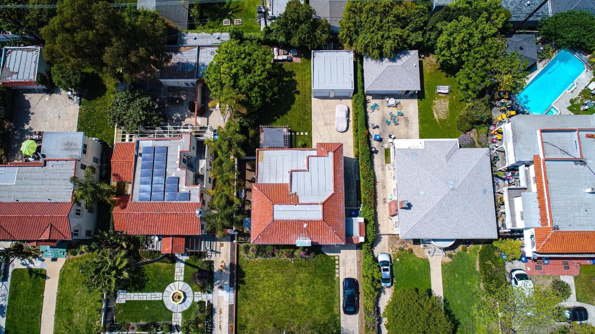 Detail Gallery Image 34 of 34 For 2009 S Victoria Ave, Los Angeles,  CA 90016 - 4 Beds | 3 Baths