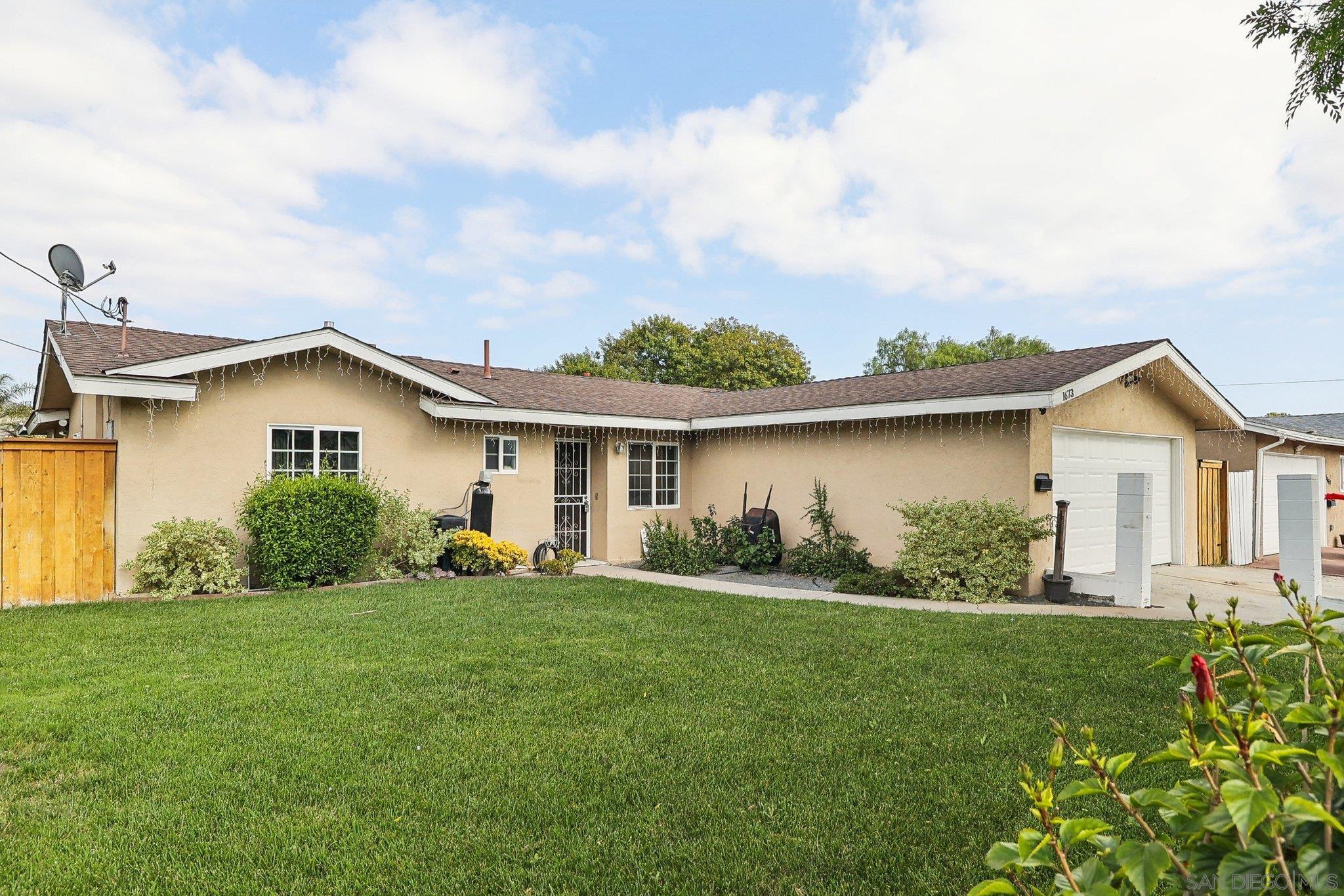 Detail Gallery Image 1 of 1 For 1673  Walbollen St, Spring Valley,  CA 91977 - 4 Beds | 2 Baths