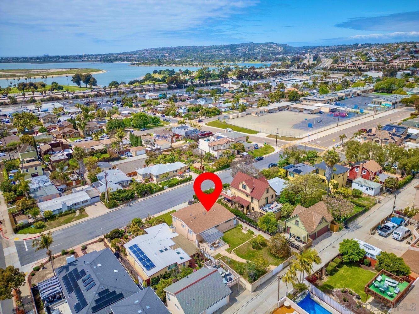 Detail Gallery Image 1 of 1 For 2219  Erie St, San Diego,  CA 92110 - 3 Beds | 2 Baths