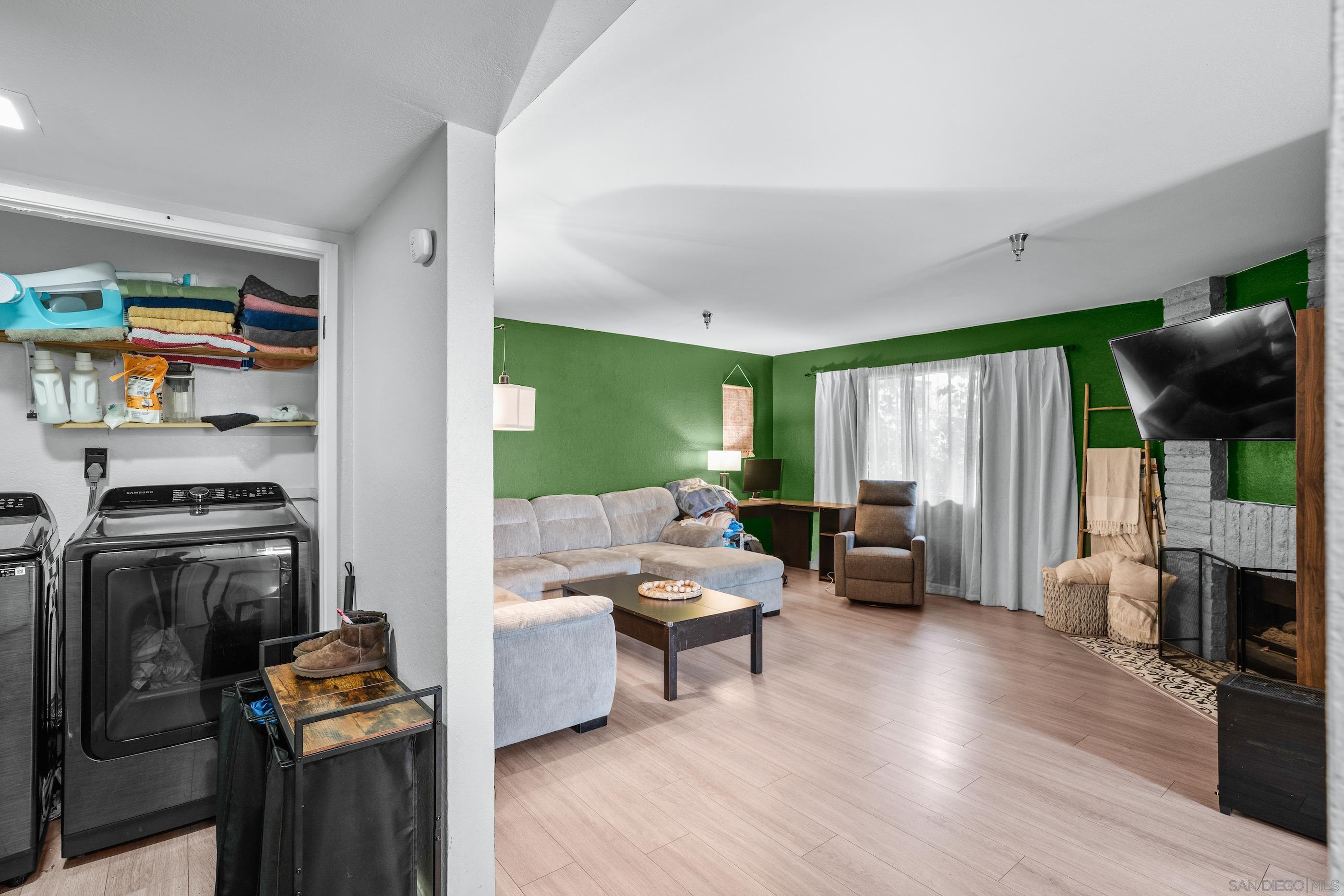 Detail Gallery Image 10 of 25 For 1164  Decker St  Unit a,  El Cajon,  CA 92019 - 2 Beds | 2 Baths