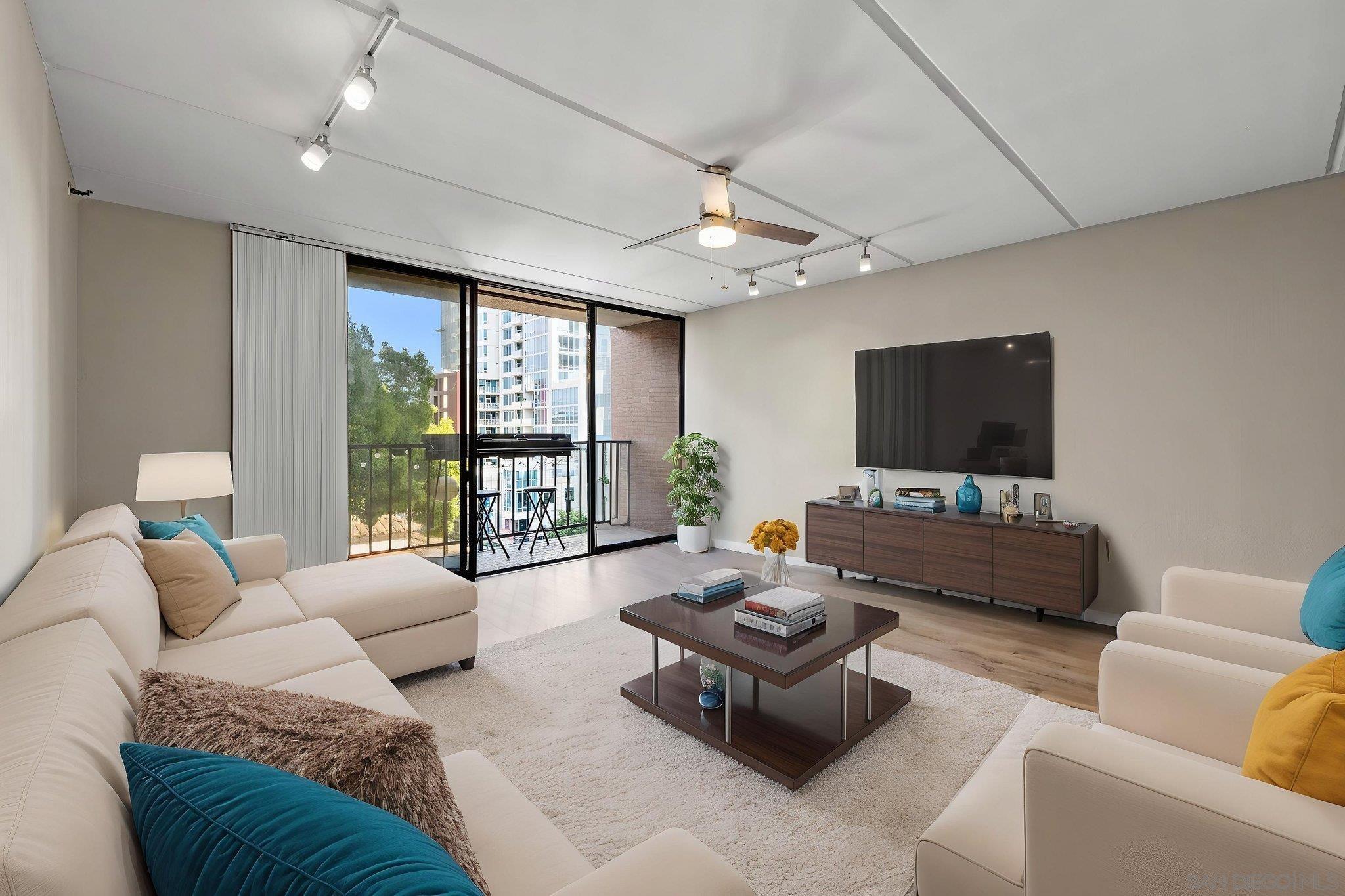 Detail Gallery Image 1 of 1 For 1333  8th Ave  204, San Diego,  CA 92101 - 1 Beds | 1 Baths