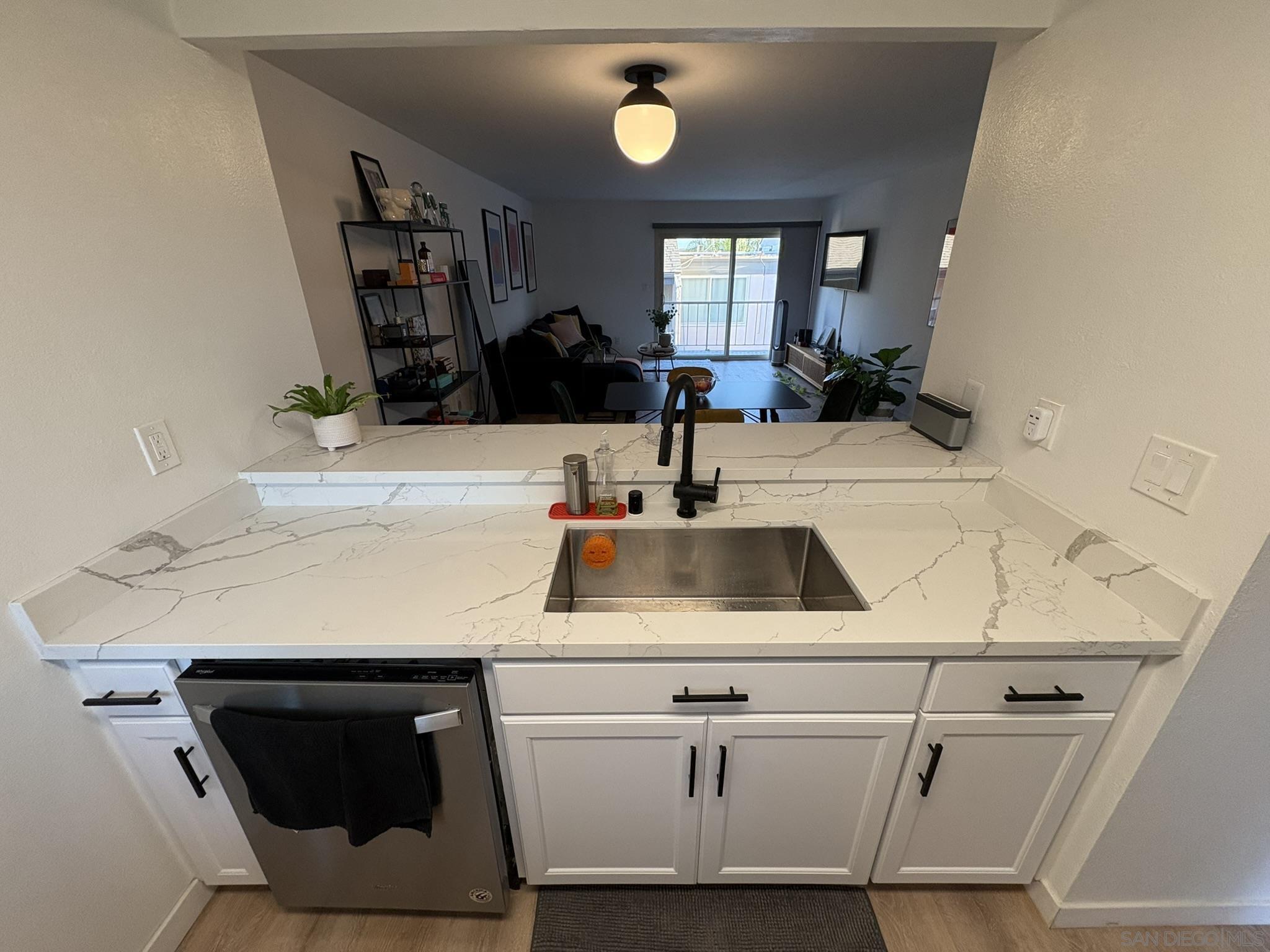 Detail Gallery Image 1 of 1 For 4116  Mount Alifan Pl  D, San Diego,  CA 92111 - 2 Beds | 1 Baths