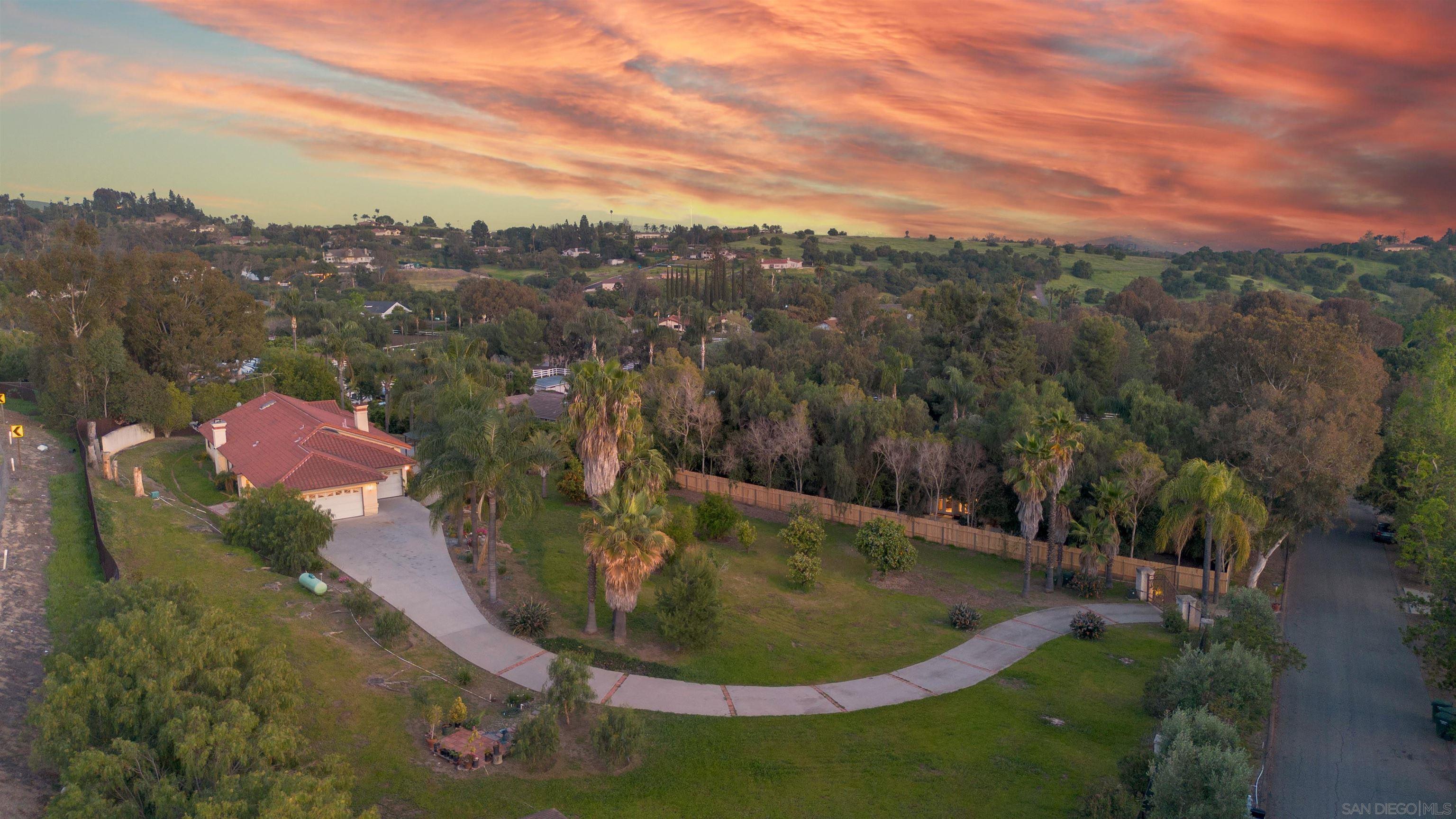 Detail Gallery Image 1 of 1 For 1277  Valentine Ln, Fallbrook,  CA 92028 - 3 Beds | 2/1 Baths