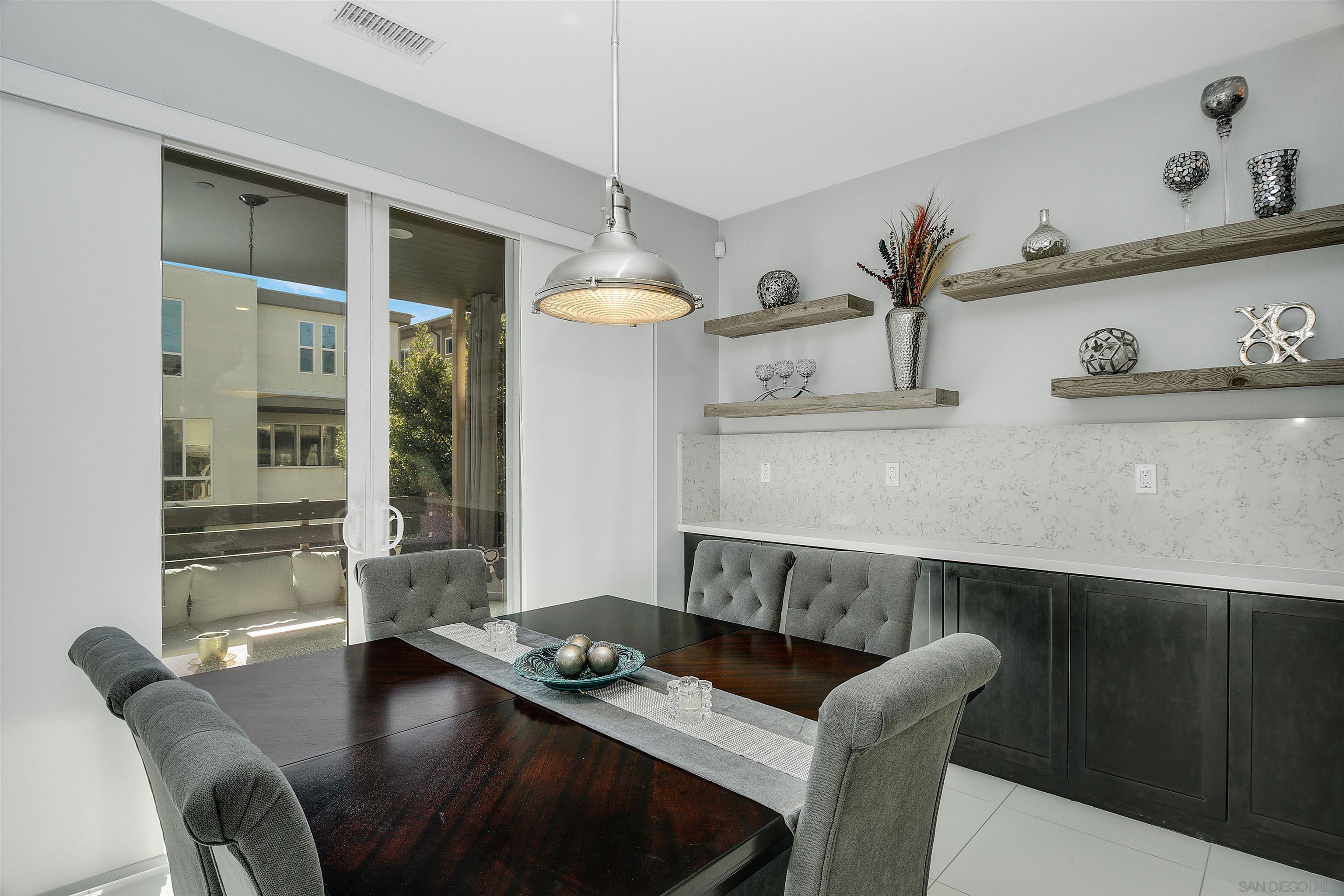 Detail Gallery Image 13 of 52 For 8334  Ridge Ct, San Diego,  CA 92108 - 4 Beds | 3/1 Baths