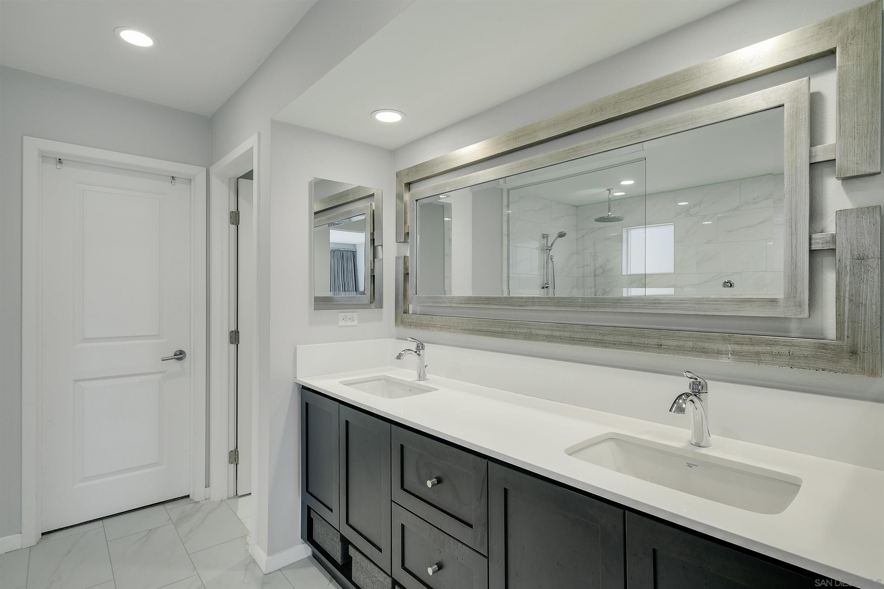 Detail Gallery Image 20 of 52 For 8334  Ridge Ct, San Diego,  CA 92108 - 4 Beds | 3/1 Baths