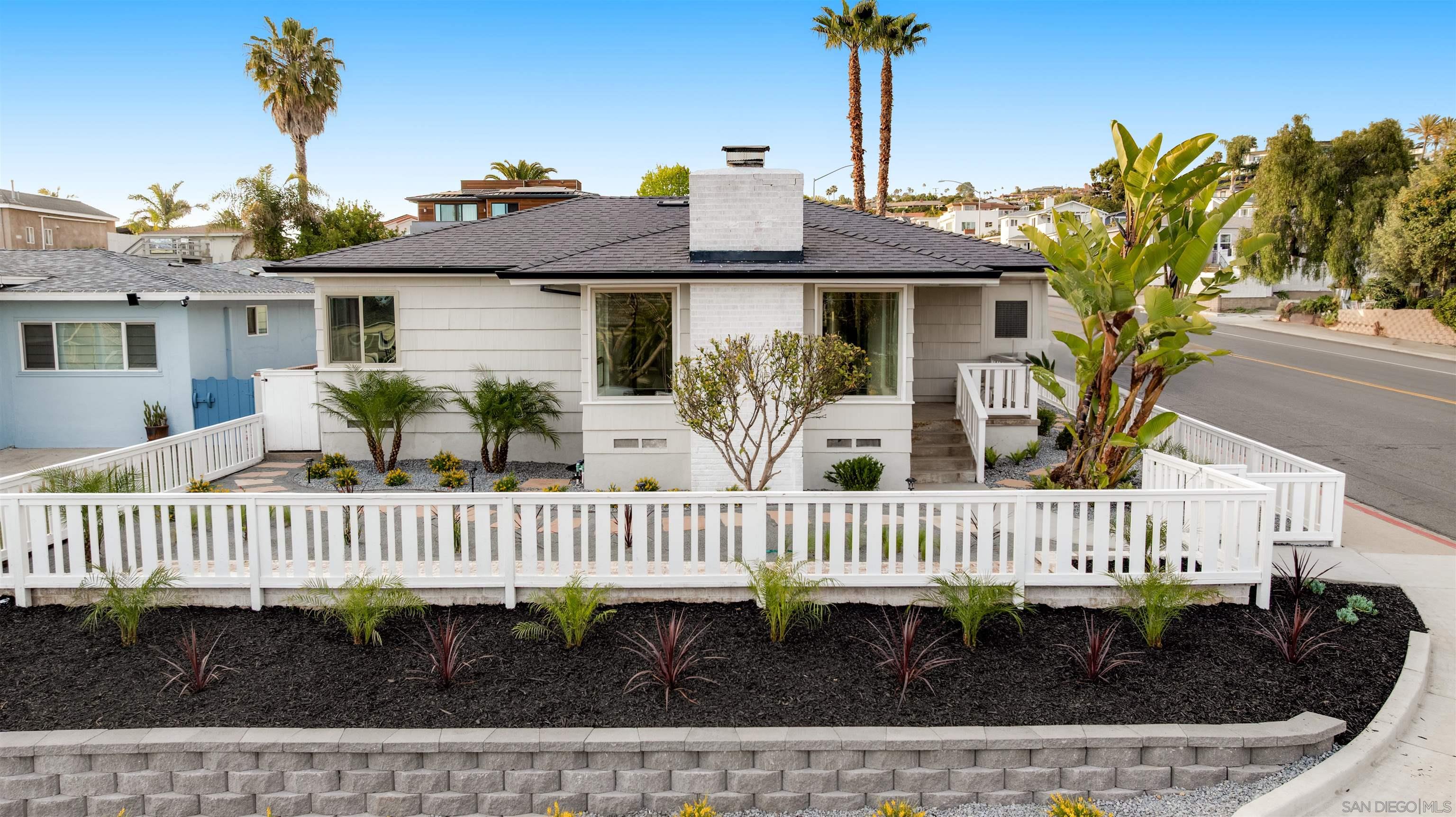 Detail Gallery Image 1 of 1 For 5306  La Jolla Mesa, San Diego,  CA 92109 - 3 Beds | 2 Baths