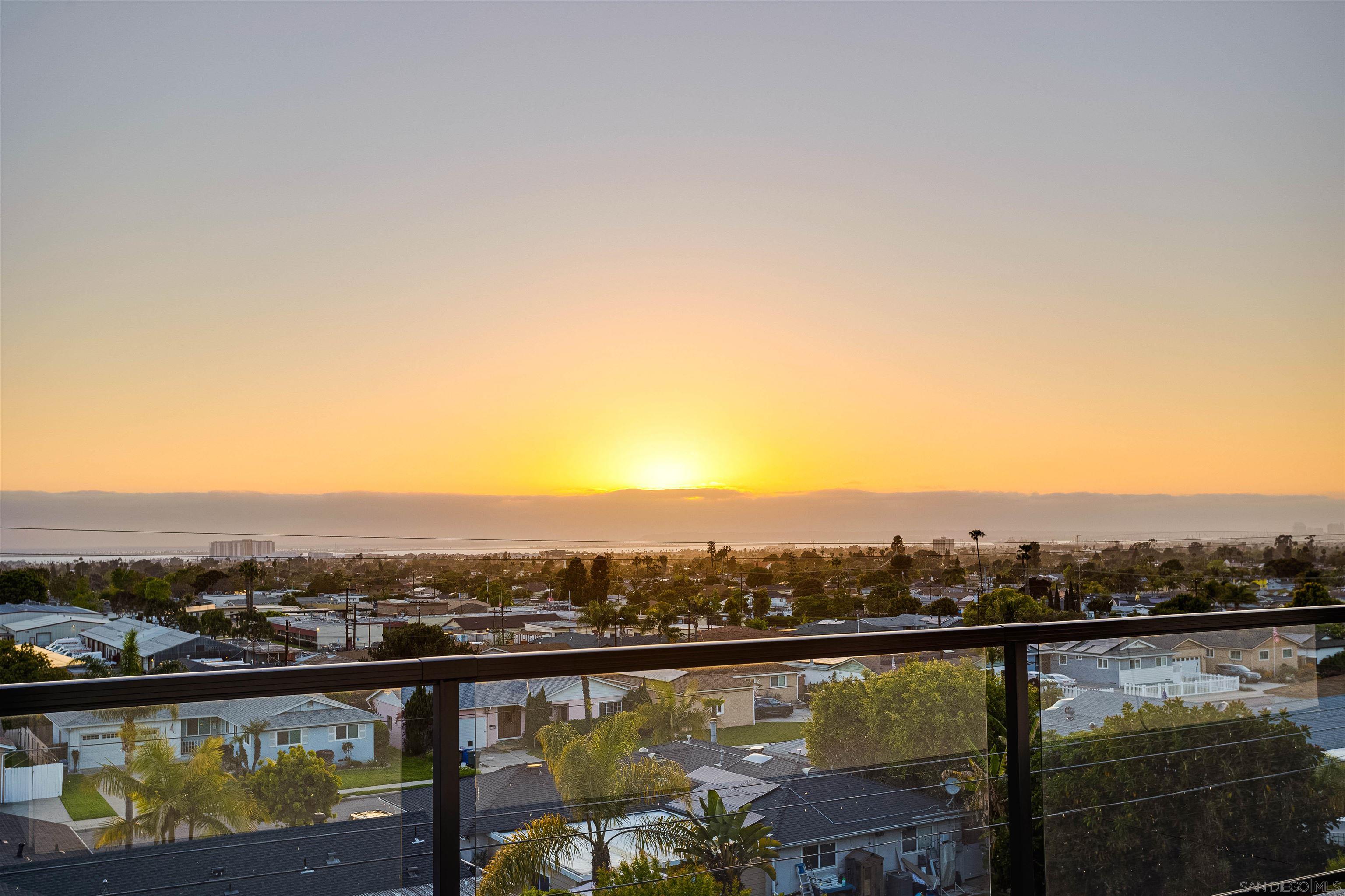 Detail Gallery Image 1 of 1 For 752  Monserate Ave, Chula Vista,  CA 91910 - 5 Beds | 4 Baths