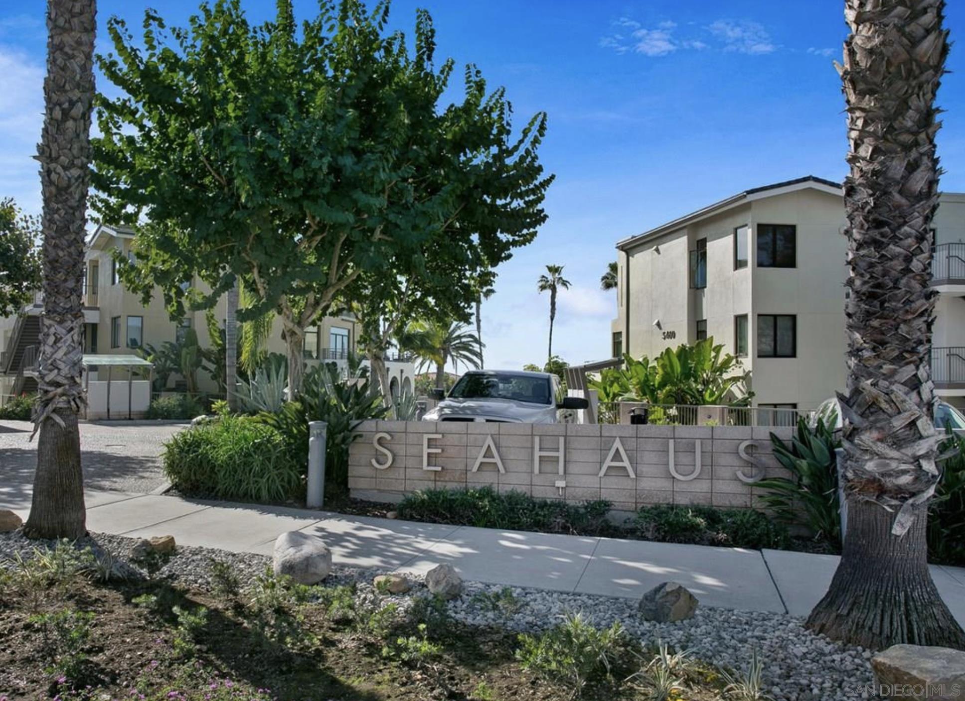 Detail Gallery Image 1 of 1 For 5420  La Jolla Blvd  #102,  La Jolla,  CA 92037 - 2 Beds | 2 Baths