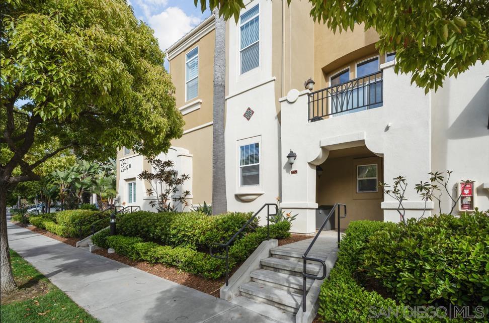 Detail Gallery Image 1 of 1 For 2249  Historic Decatur  Unit 82, San Diego,  CA 92106 - 3 Beds | 3 Baths