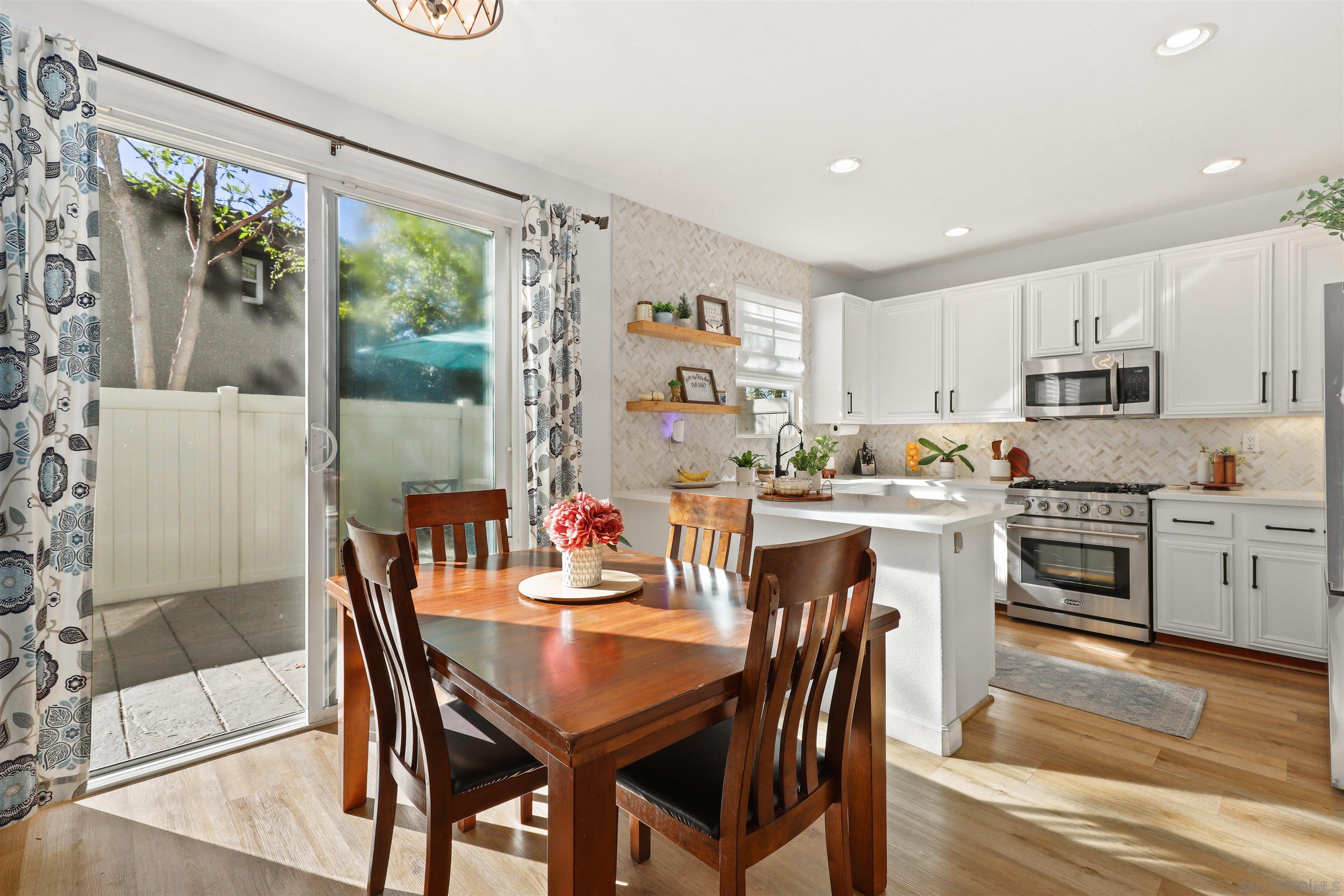 Detail Gallery Image 1 of 1 For 1512  Laurel Grove  Dr  #3,  Chula Vista,  CA 91915 - 4 Beds | 2/1 Baths