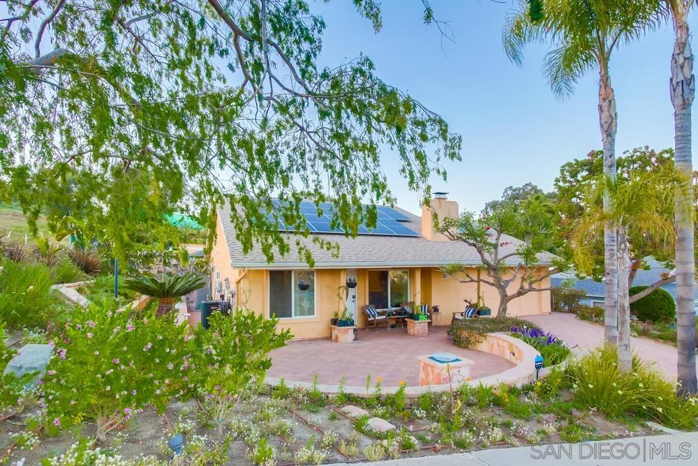 Detail Gallery Image 1 of 1 For 13122  Coyotero Dr, Poway,  CA 92064 - 4 Beds | 2 Baths