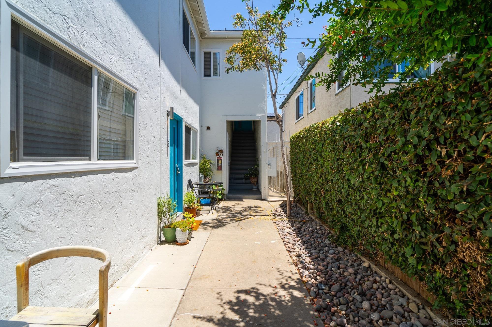 Detail Gallery Image 8 of 16 For 4119-23  Kansas Street, San Diego,  CA 92104 - – Beds | – Baths