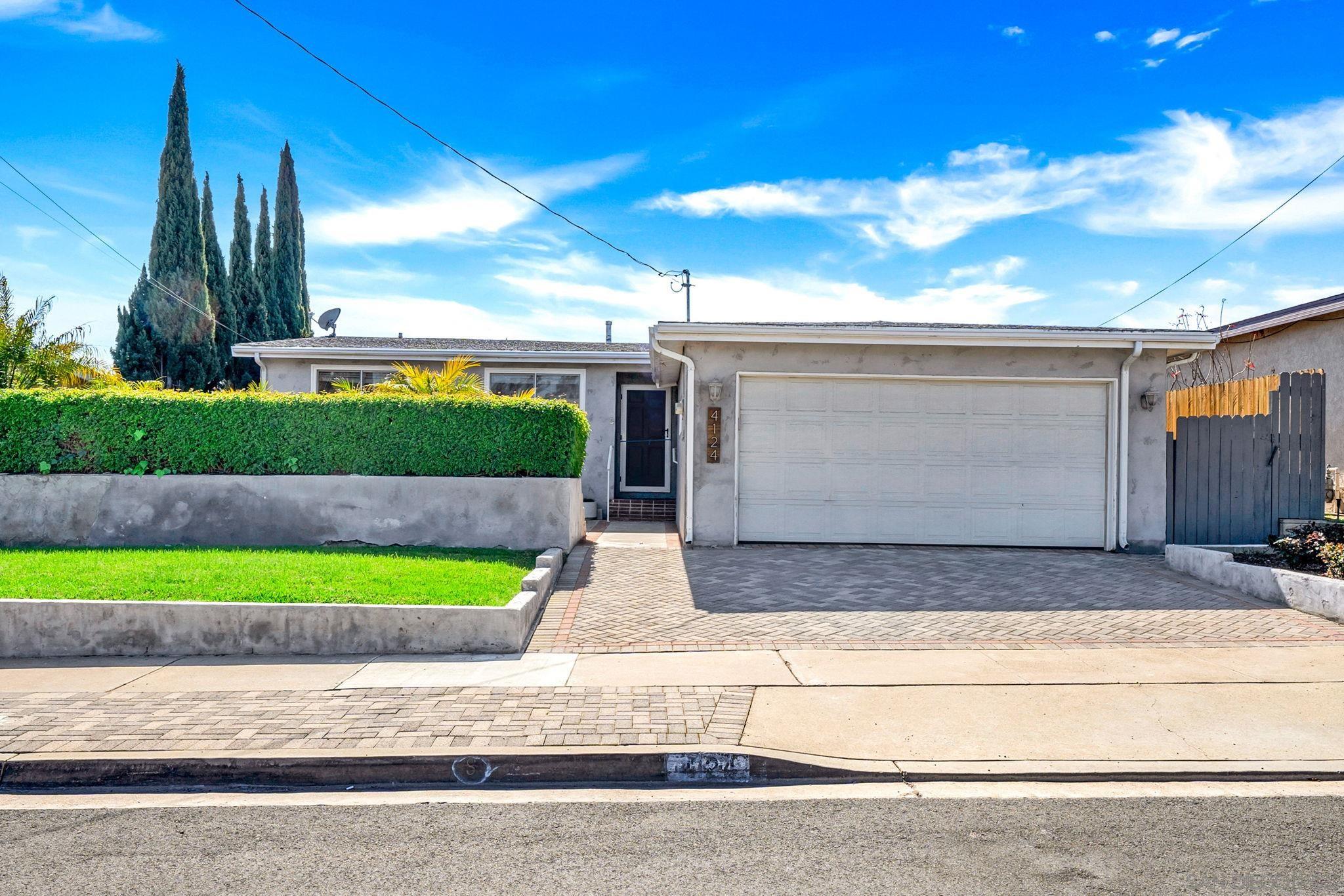 Detail Gallery Image 1 of 1 For 4124  Mustang, San Diego,  CA 92111 - 4 Beds | 2 Baths