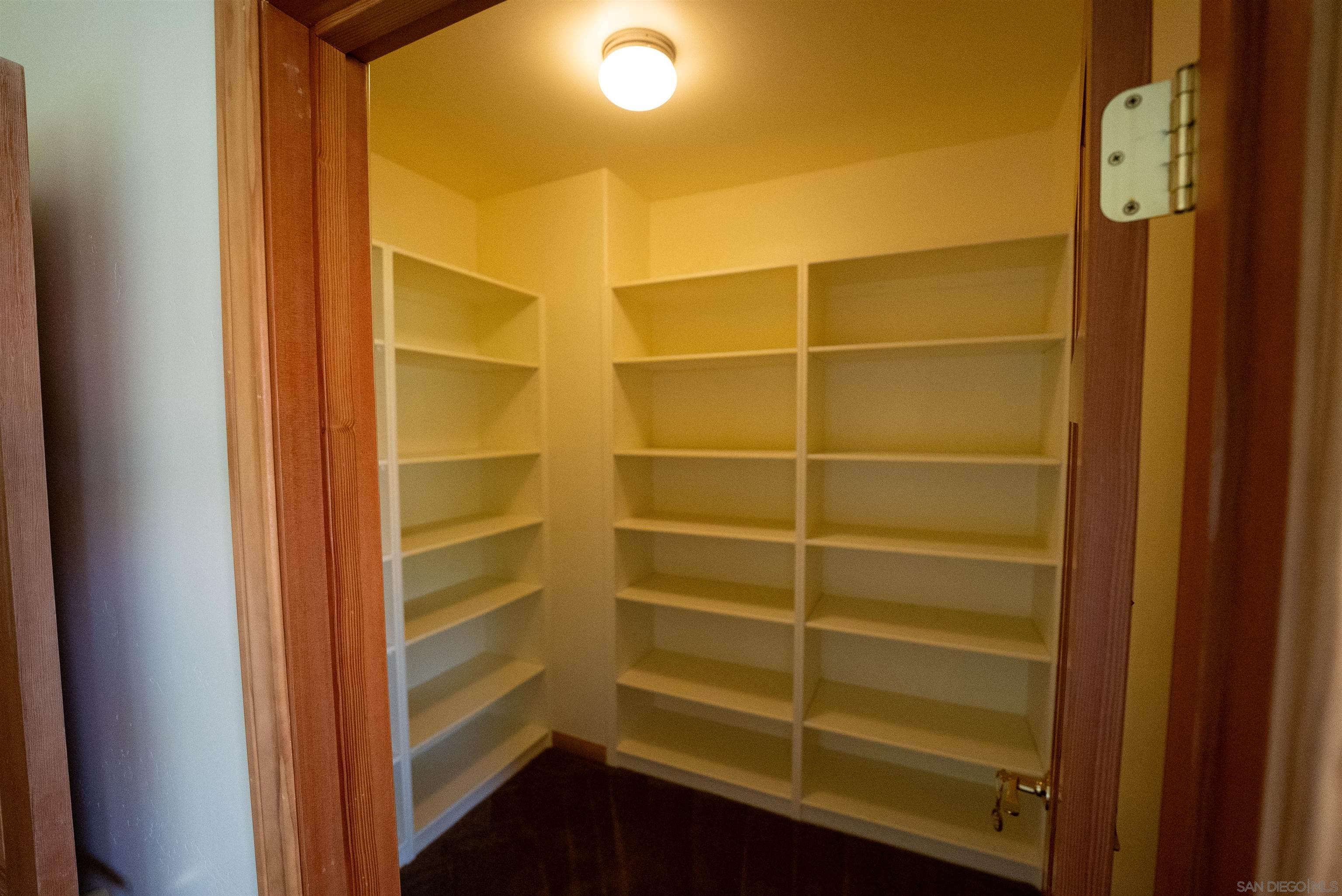 Detail Gallery Image 3 of 9 For 24726  Zanja Place, Ramona,  CA 92065 - 4 Beds | 2/1 Baths